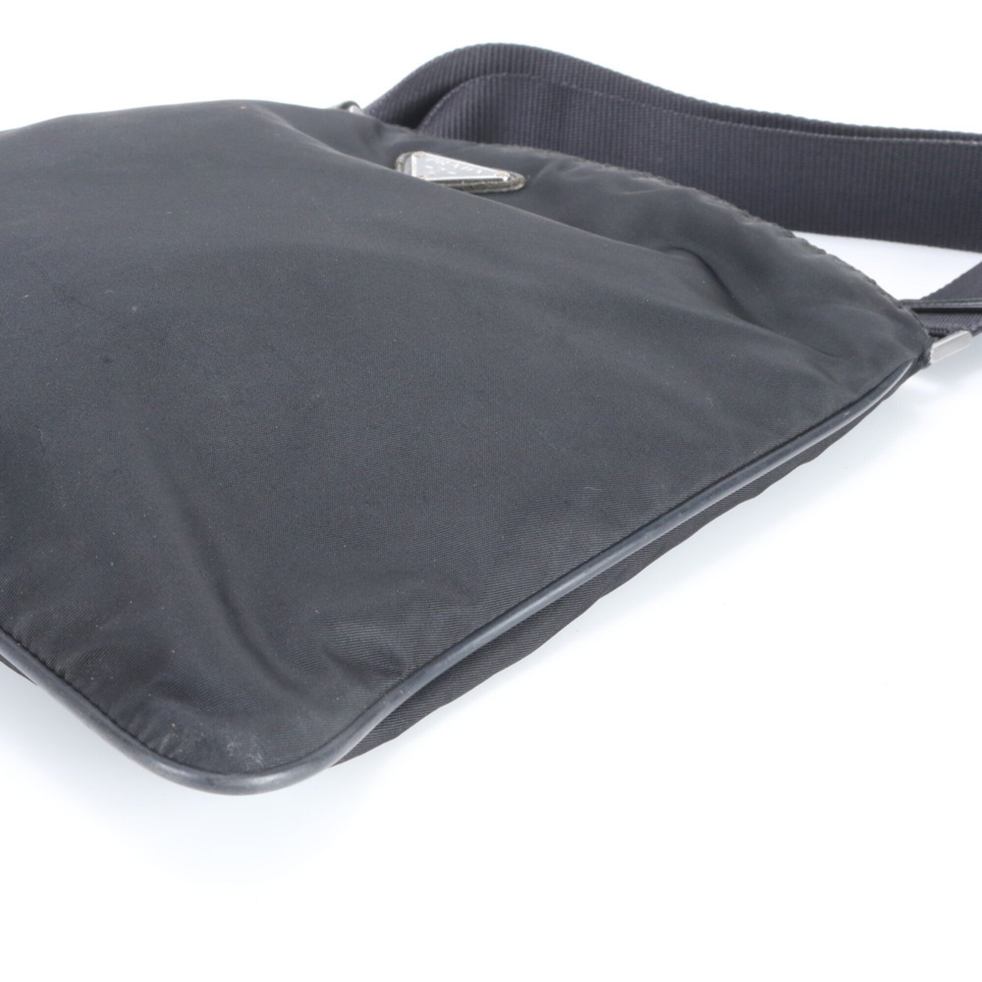 Prada Black Nylon Shoulder Bag (Pre-Owned)