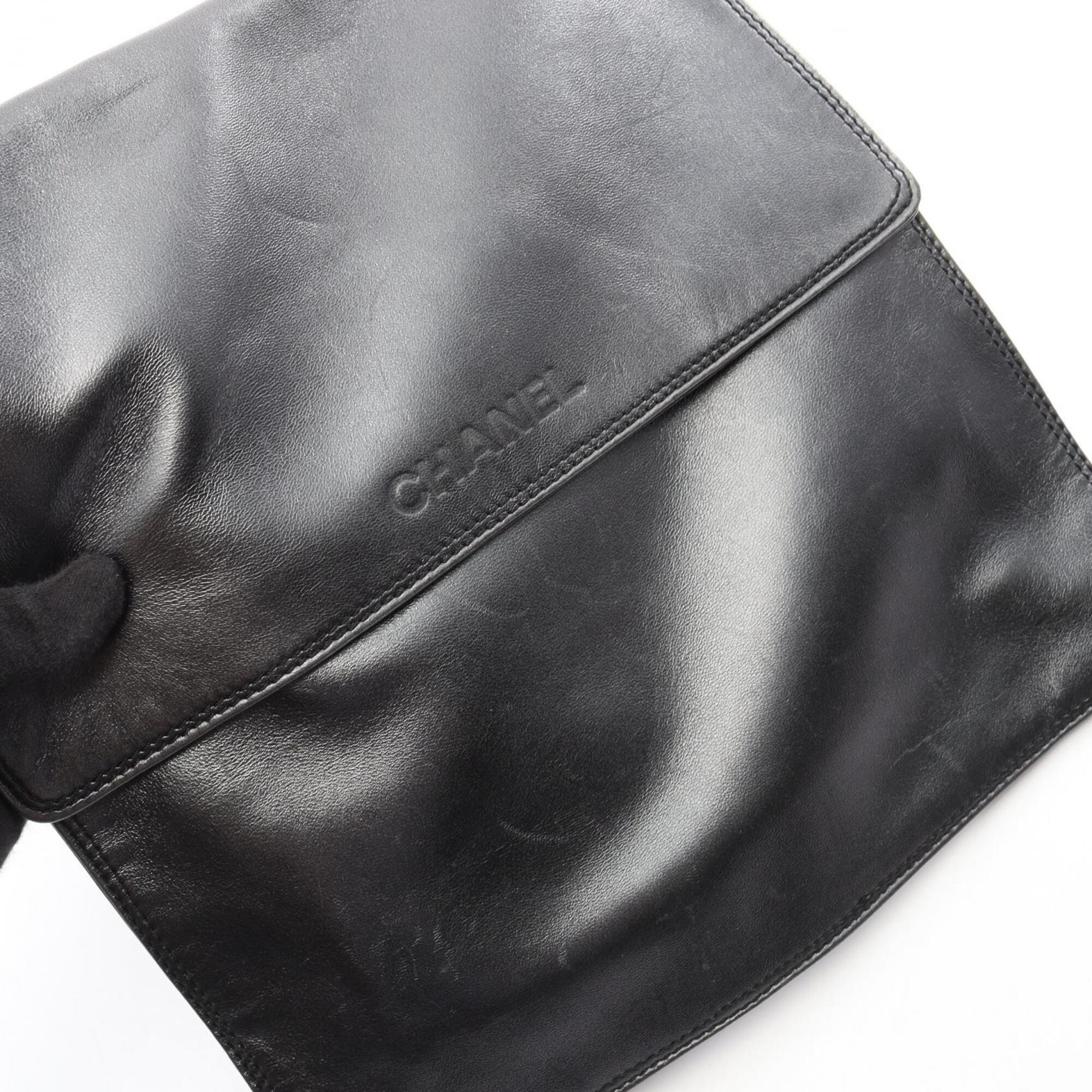 Chanel Black Leather Handbag Shoulder Bag (Pre-Owned)