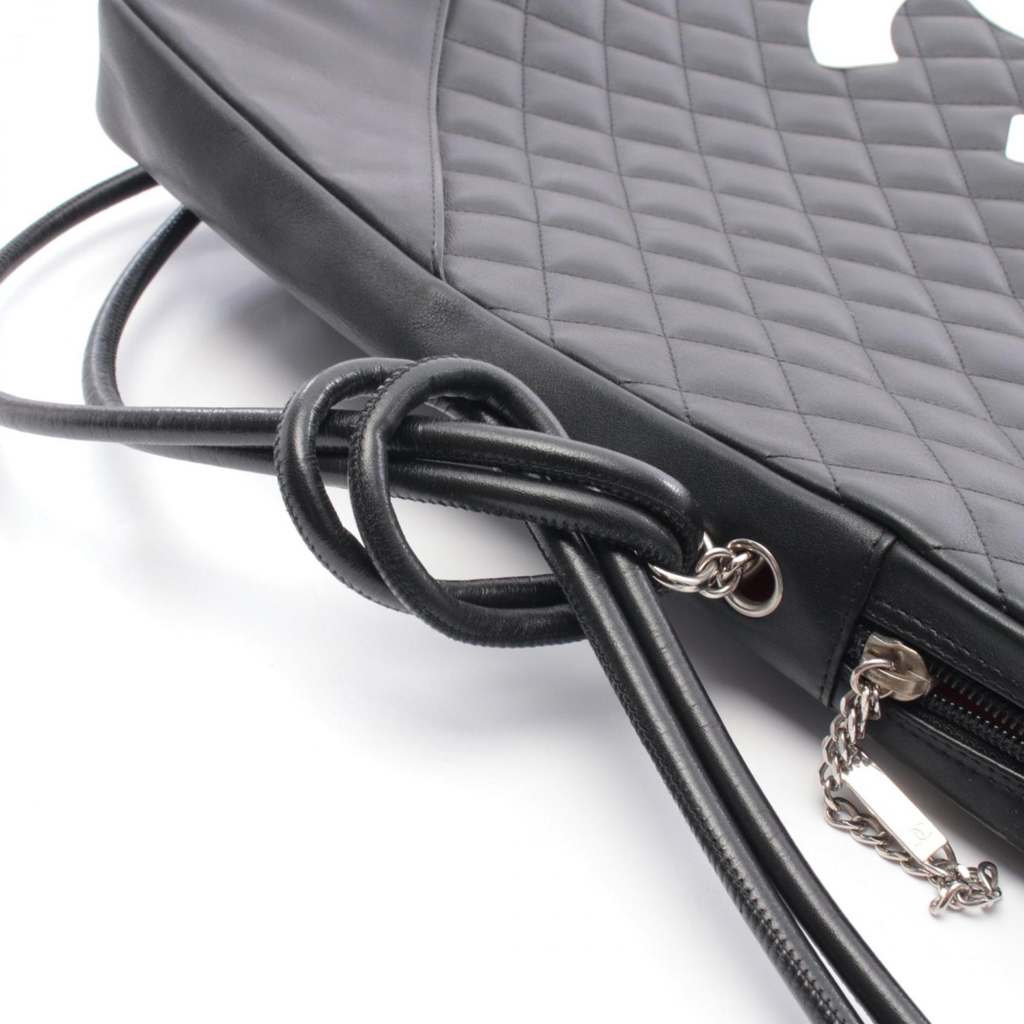 Chanel Black White Leather Handbag Shoulder Bag (Pre-Owned)