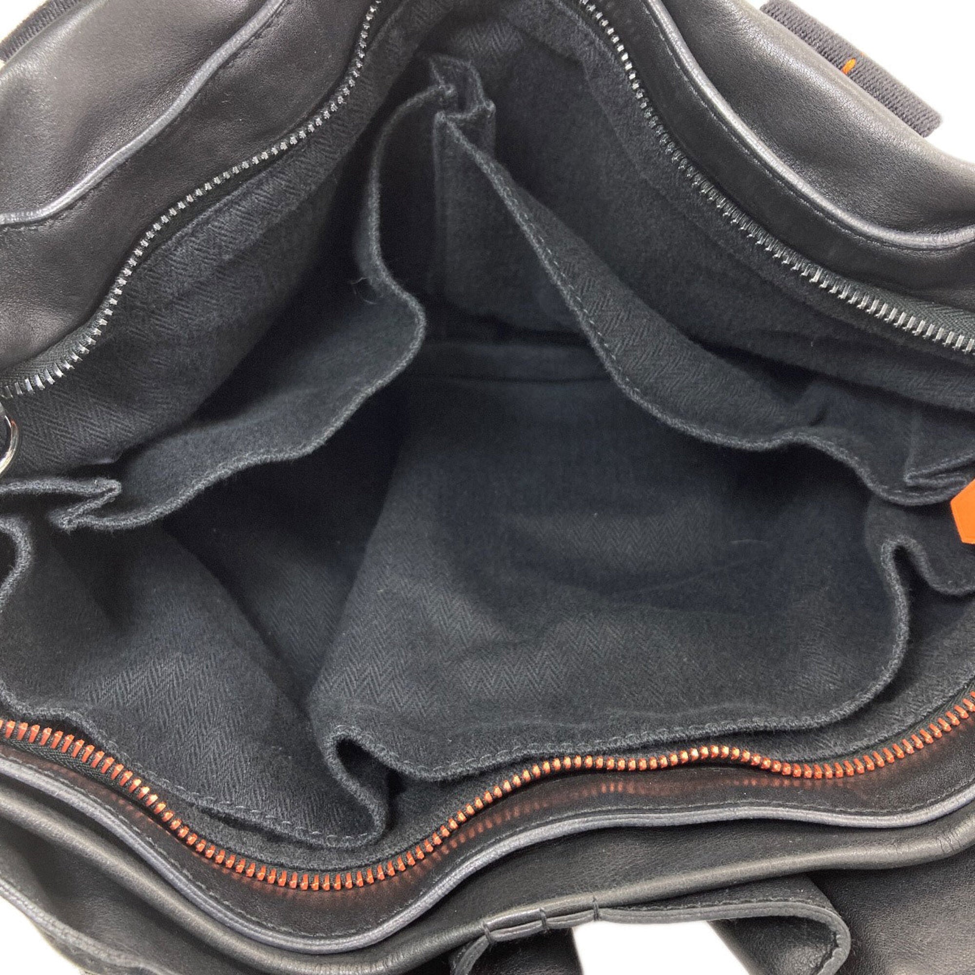 Hermes Black Leather Handbag (Pre-Owned)