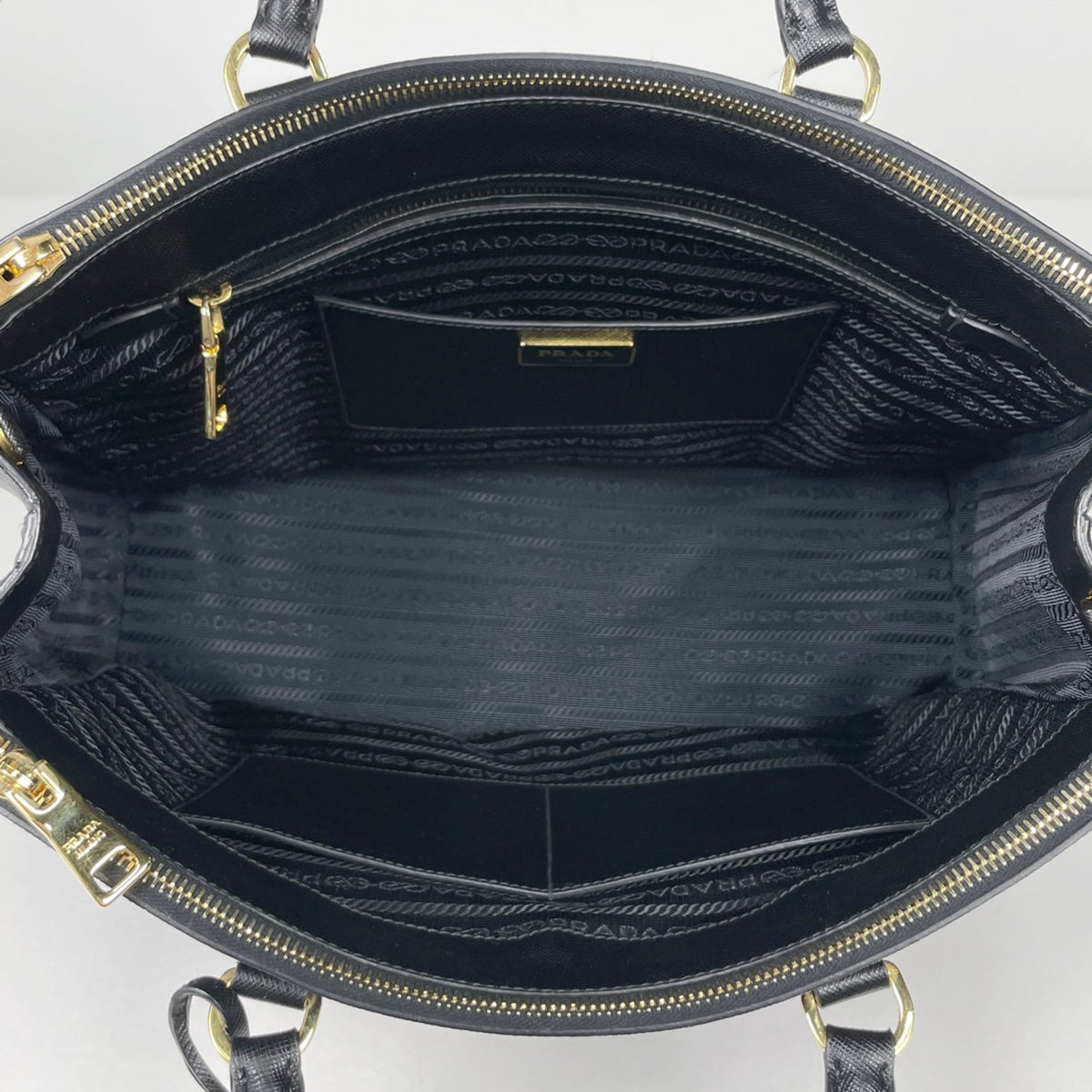 Prada Black Saffiano Handbag (Pre-Owned)