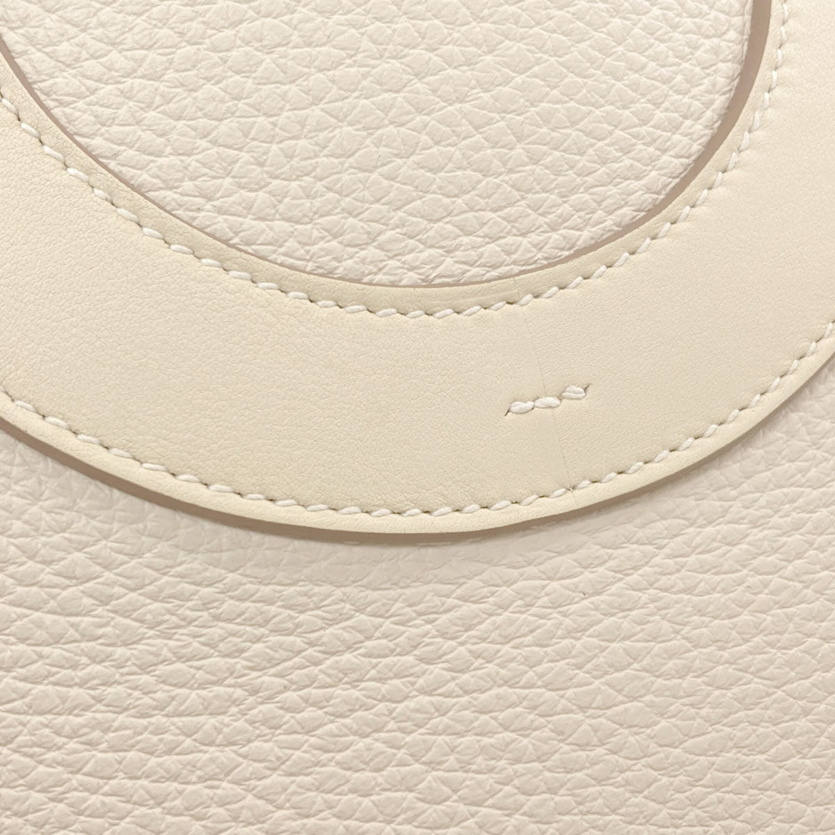 Hermes Cream Taurillon Clemence Leather Handbag (Pre-Owned)