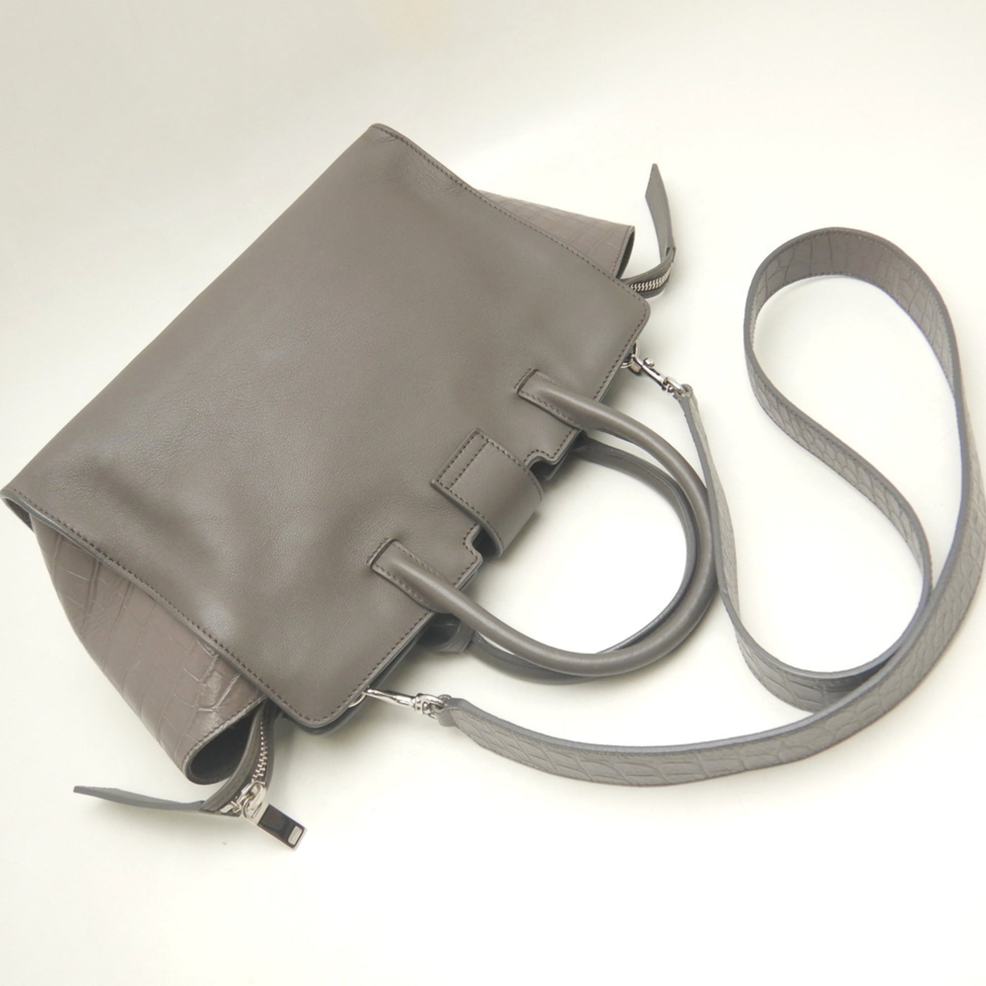 Yves Saint Laurent Gray Yellow Leather Handbag (Pre-Owned)