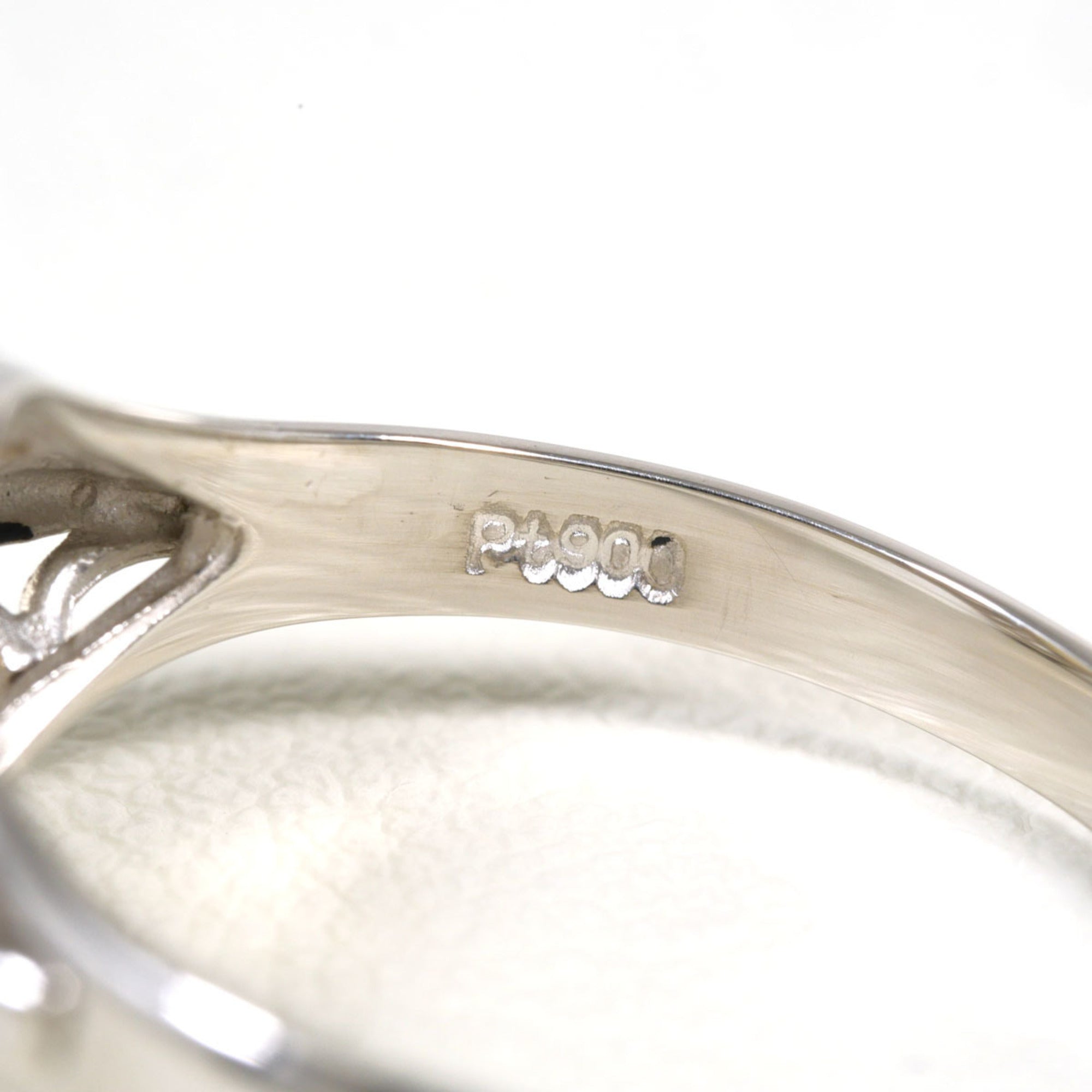 Unbranded Platinum Platinum 900 Band Ring (Pre-Owned)