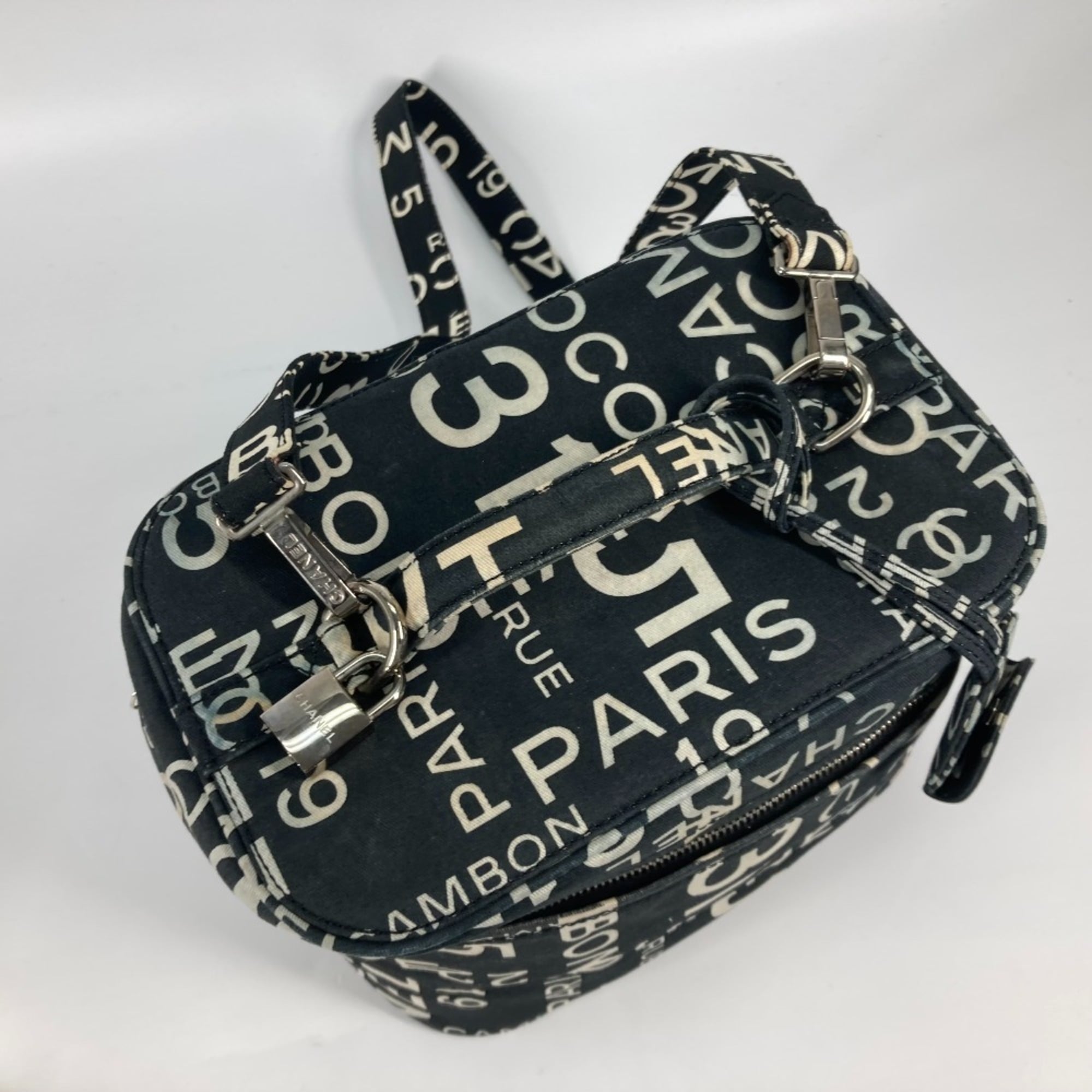 Chanel Black White Canvas Beach Bag Handbag Shoulder Bag Vanity Bag (Pre-Owned)