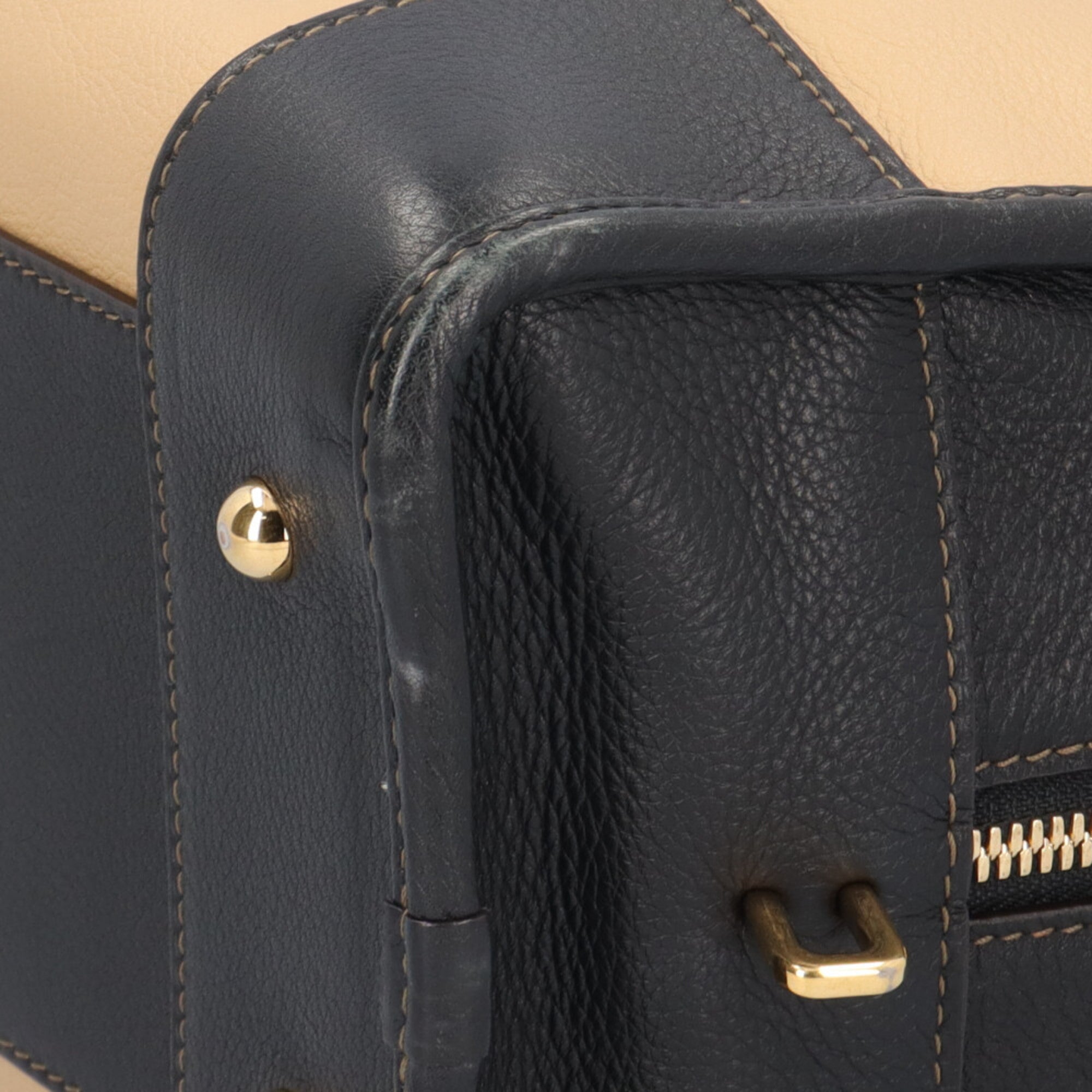 Loewe Beige Black Leather Handbag (Pre-Owned)