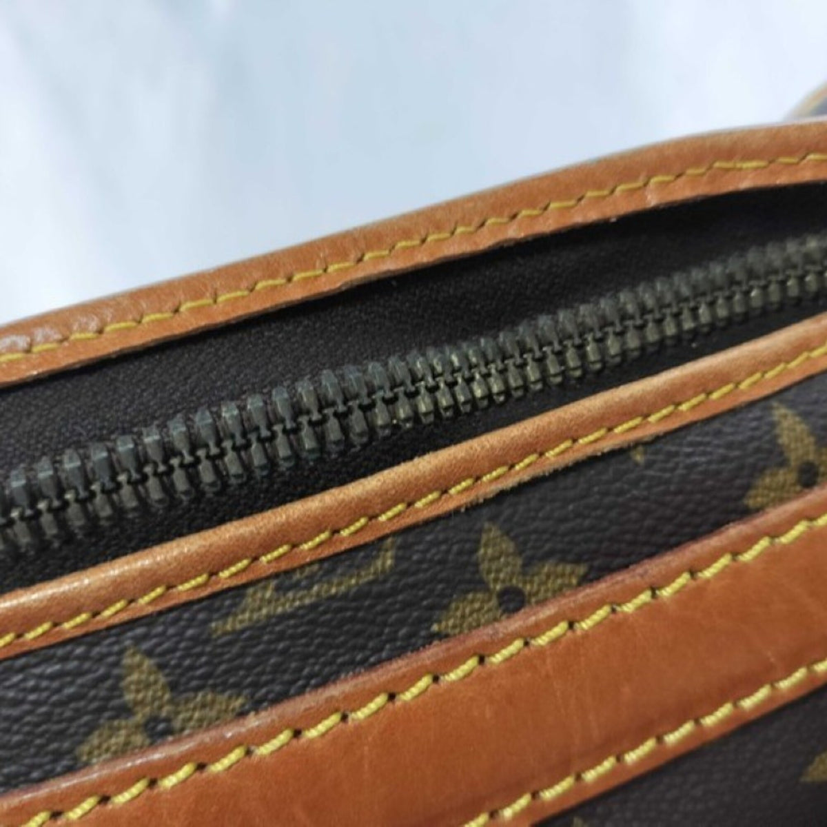 Louis Vuitton Brown Monogram Boston Bag Handbag (Pre-Owned)