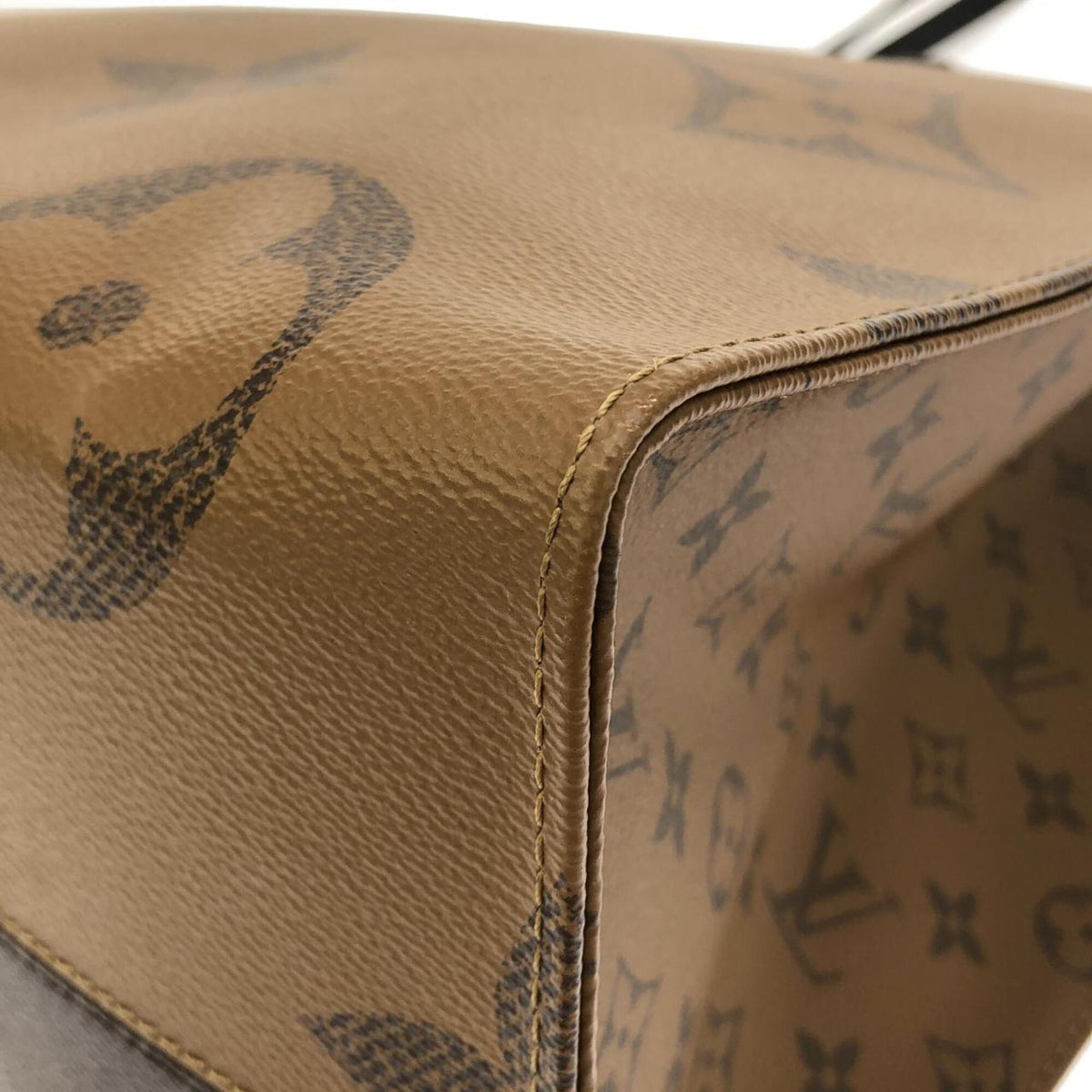 Louis Vuitton Marron Coated Canvas Handbag (Pre-Owned)