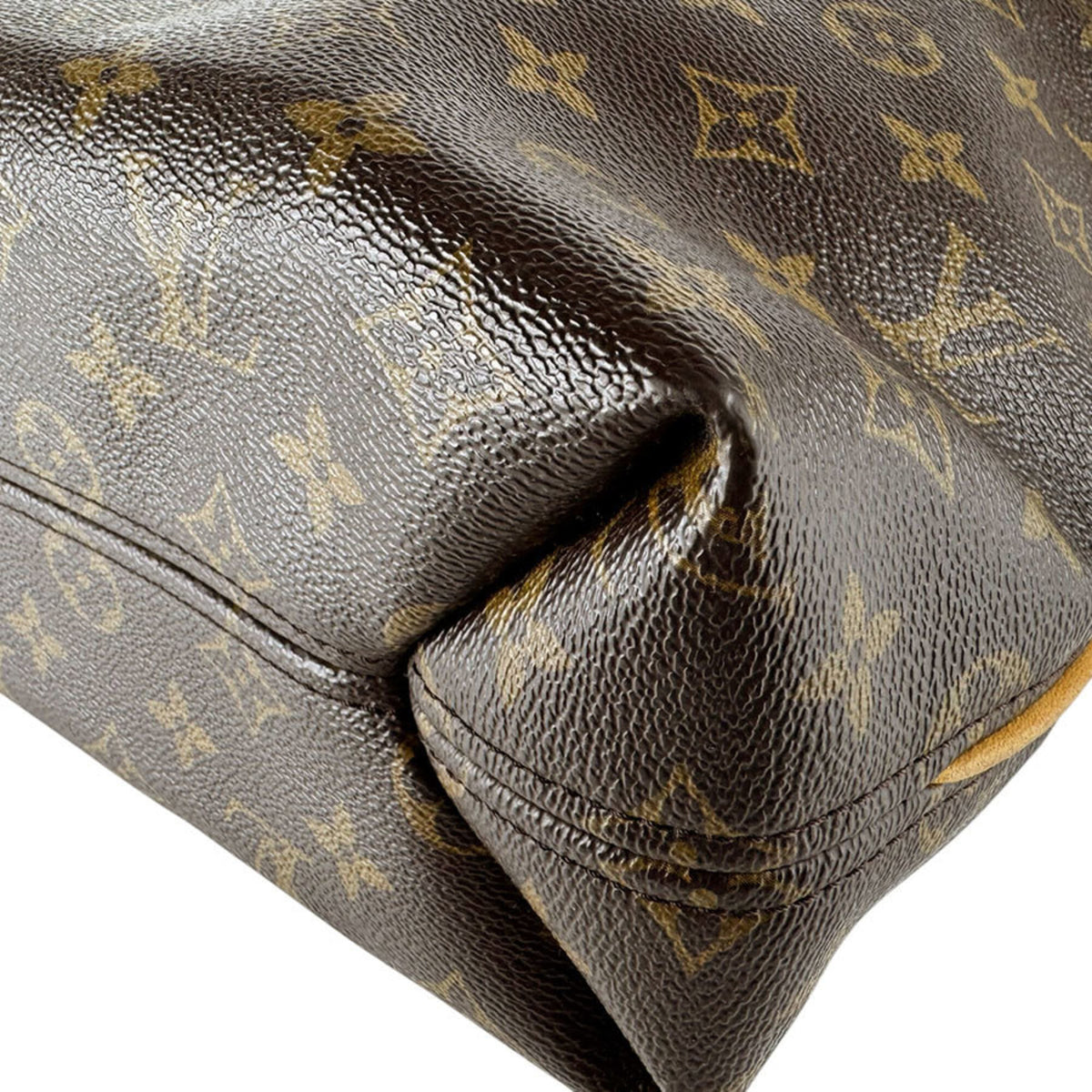 Louis Vuitton Brown Monogram Monogram Shoulder Bag (Pre-Owned)