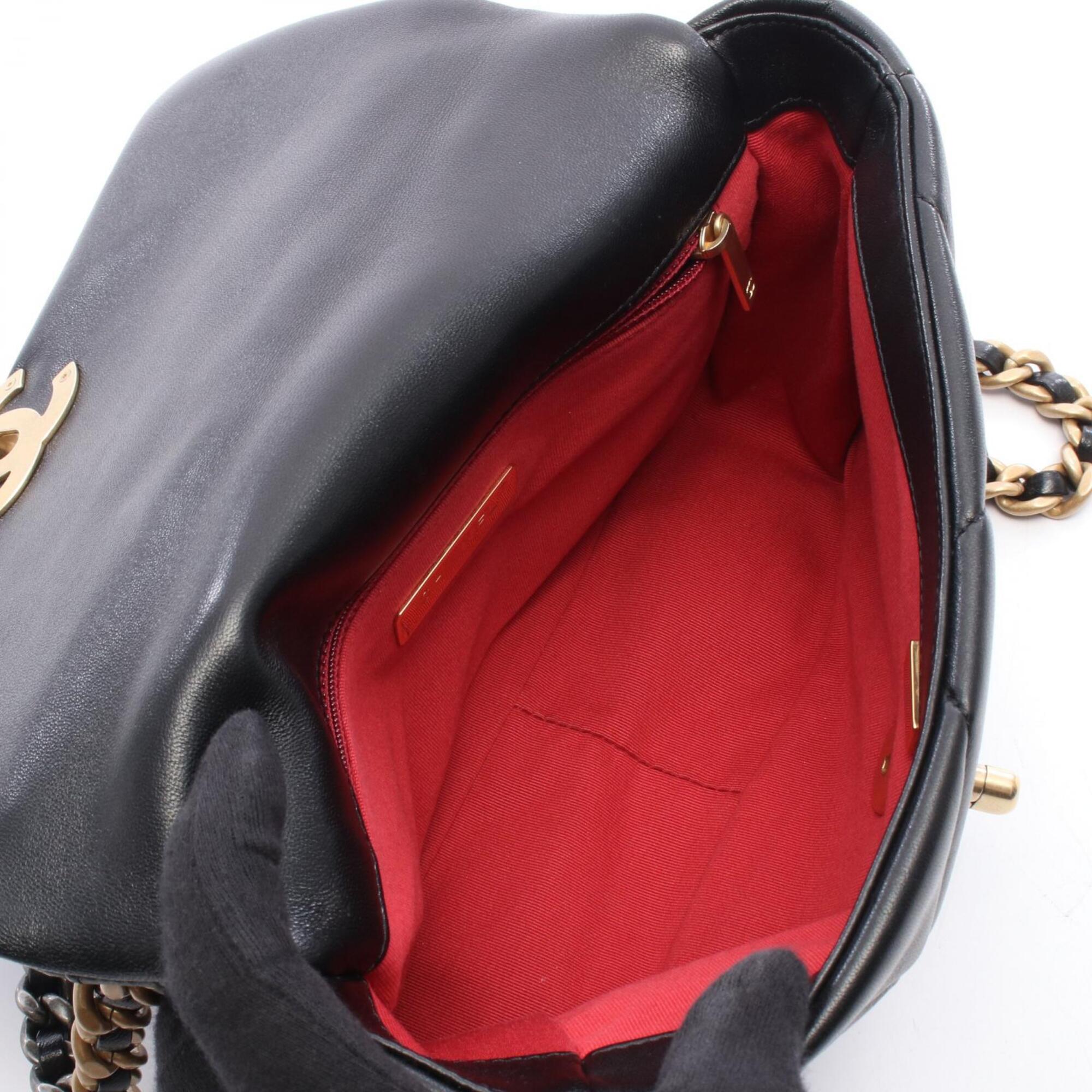 Chanel Black Leather Handbag Shoulder Bag (Pre-Owned)