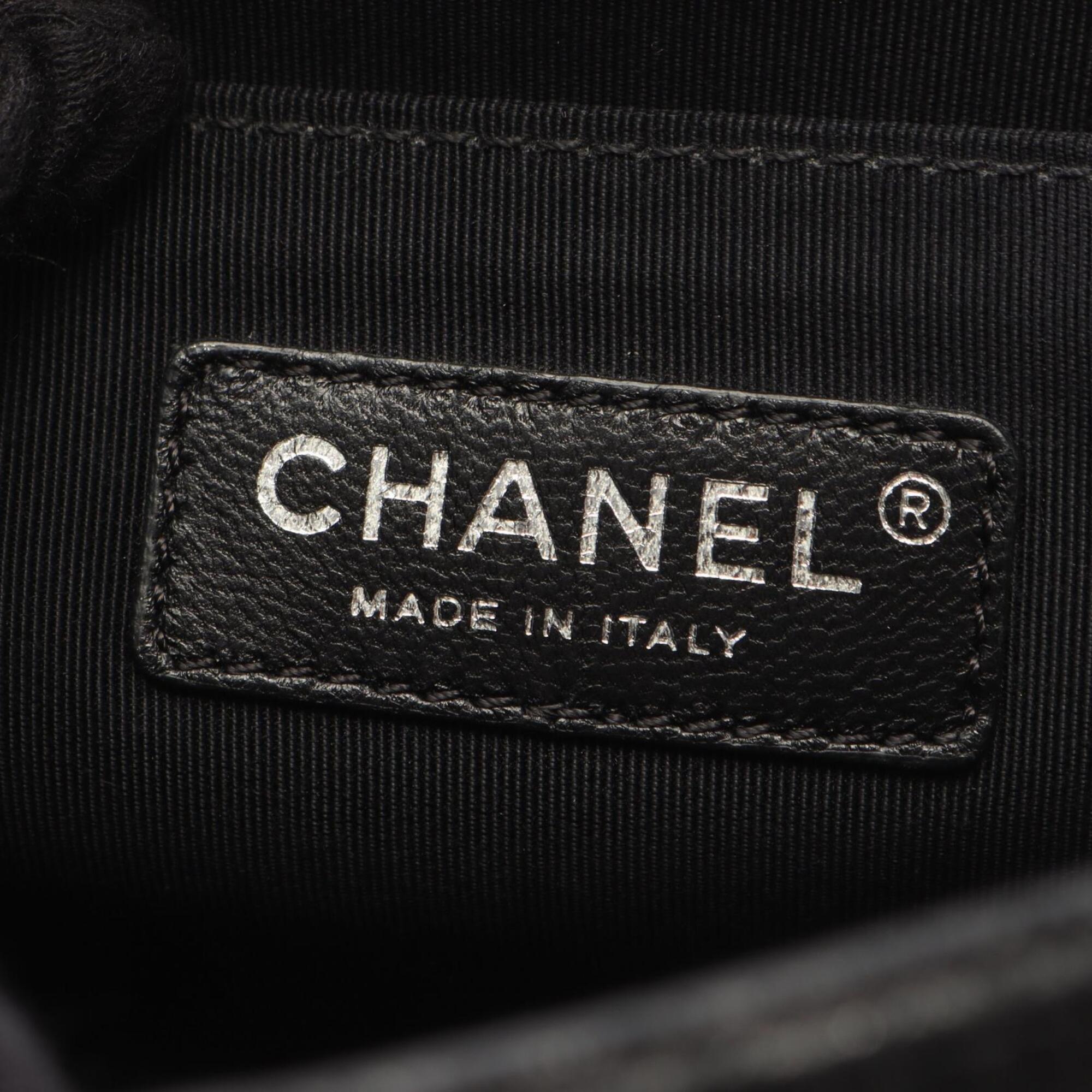 Chanel Black Leather Handbag Shoulder Bag (Pre-Owned)