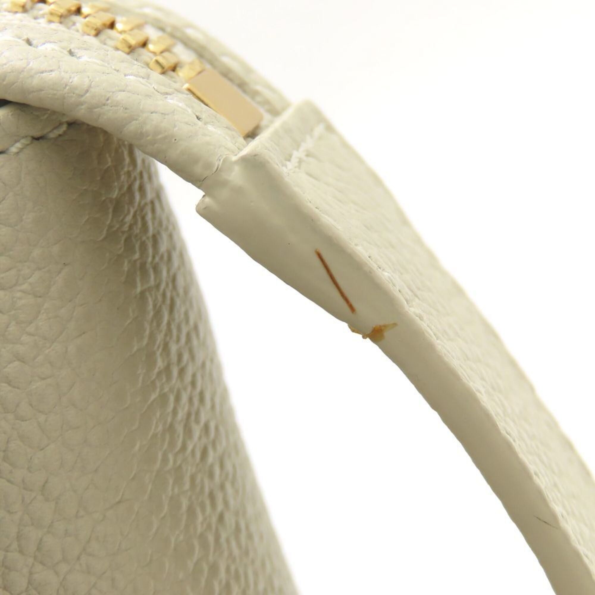 Yves Saint Laurent Ivory Leather Handbag (Pre-Owned)
