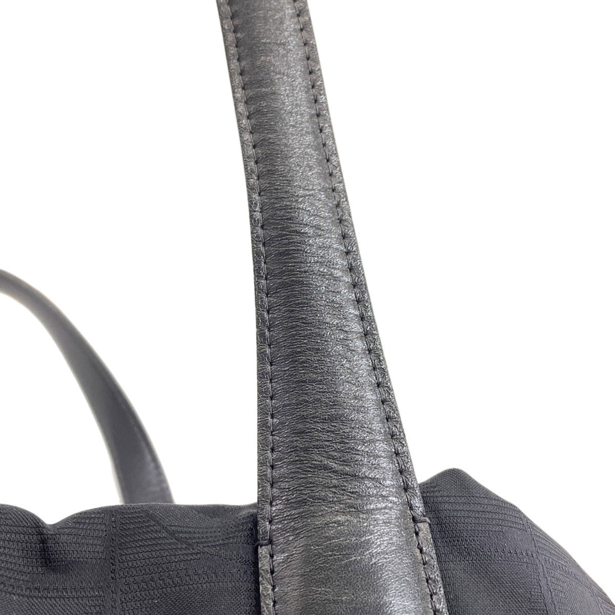 Chanel Black Nylon Tote Bag (Pre-Owned)
