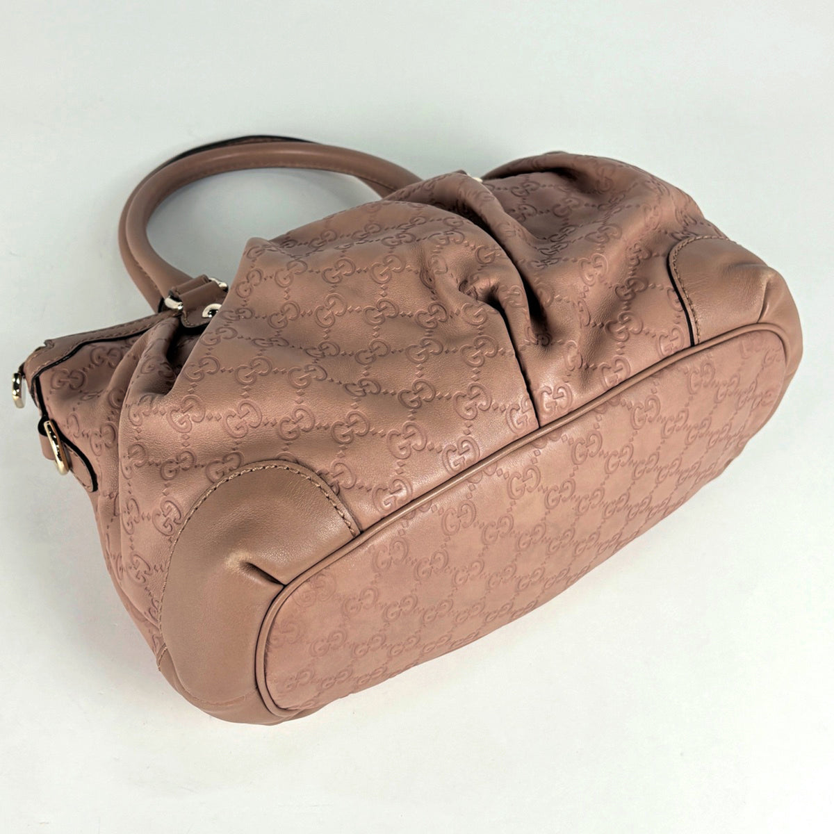Gucci Salmon Pink Leather Handbag (Pre-Owned)
