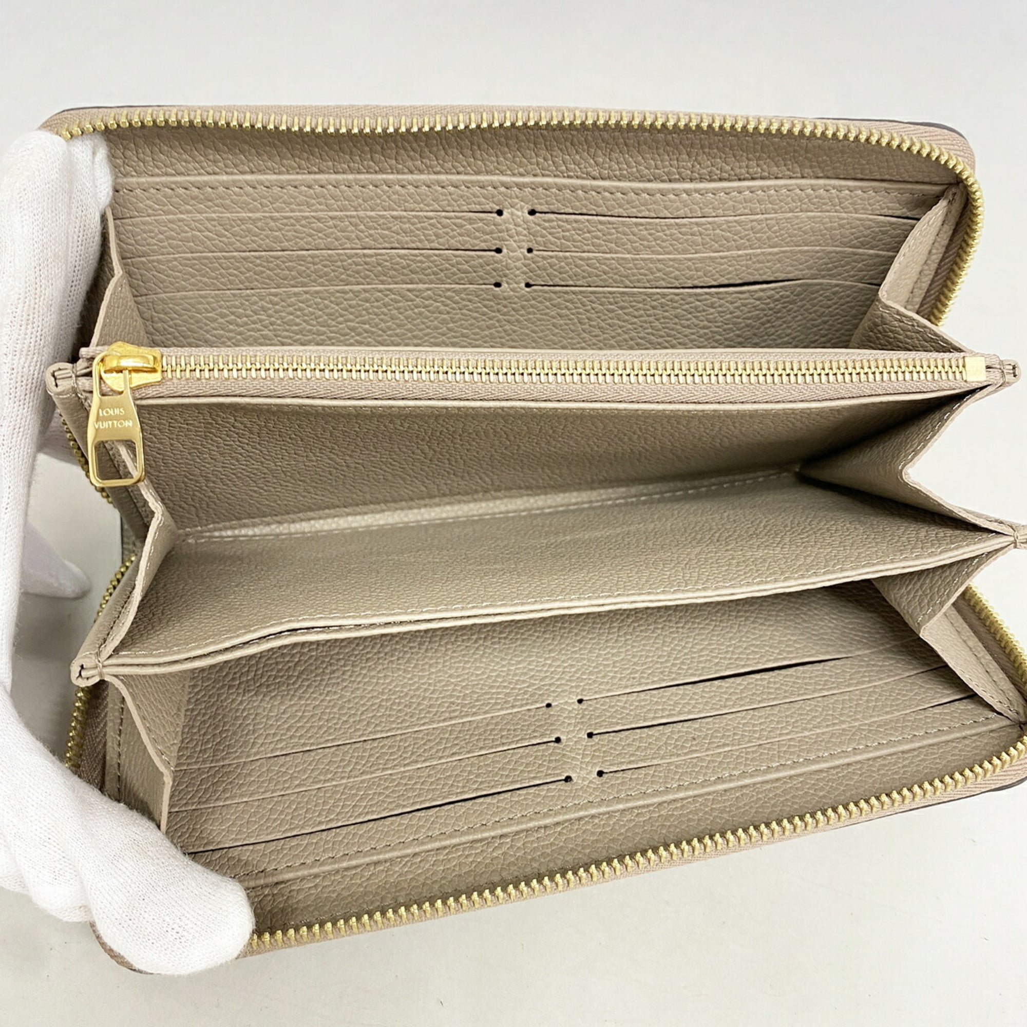 Louis Vuitton Tourterelle Long Wallet (Bi-Fold) (Pre-Owned)