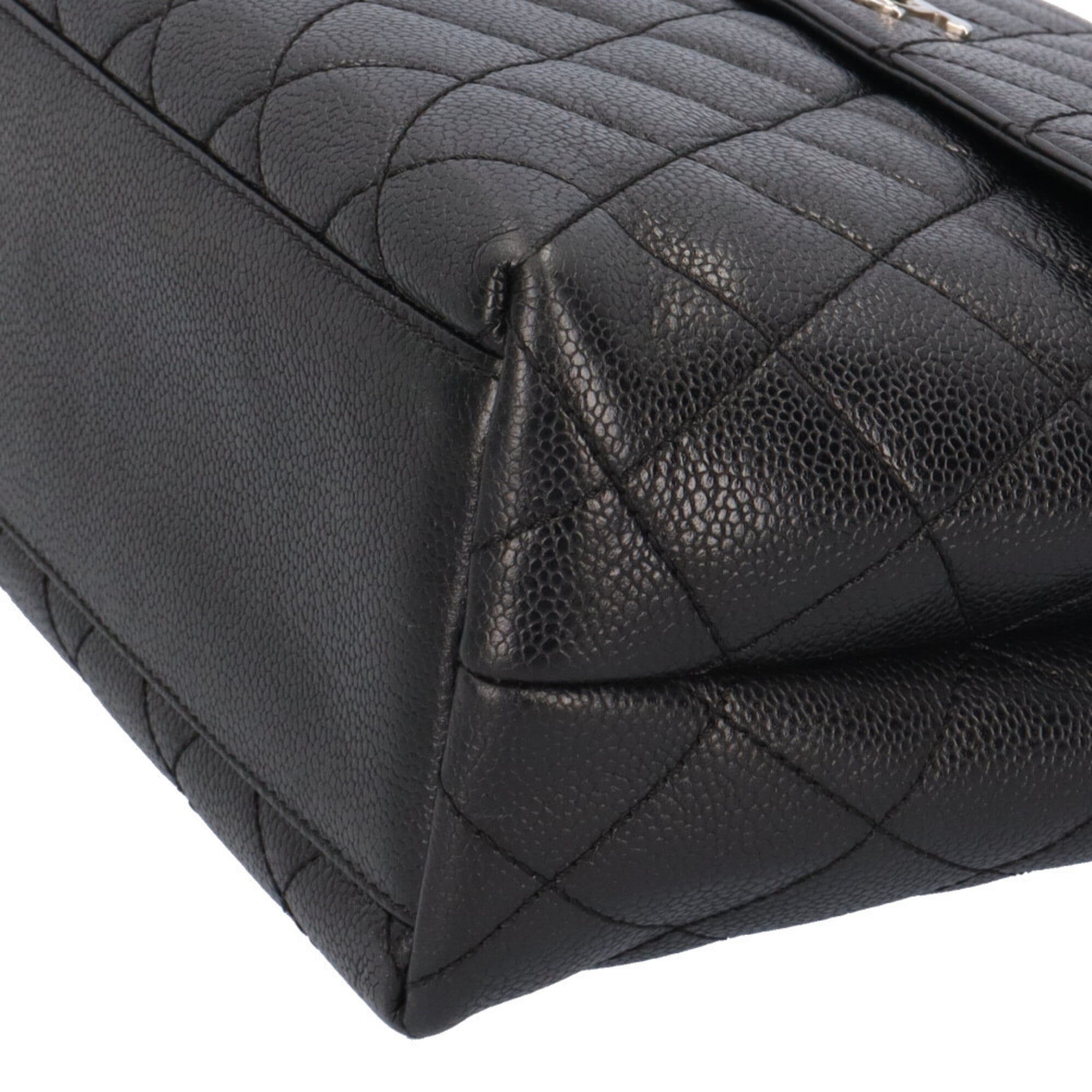 Chanel Matelasse Black Grained Calfskin Handbag (Pre-Owned)