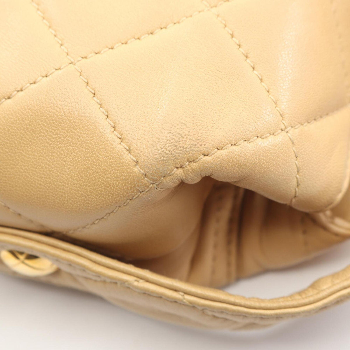 Chanel Beige Leather Handbag Shoulder Bag (Pre-Owned)