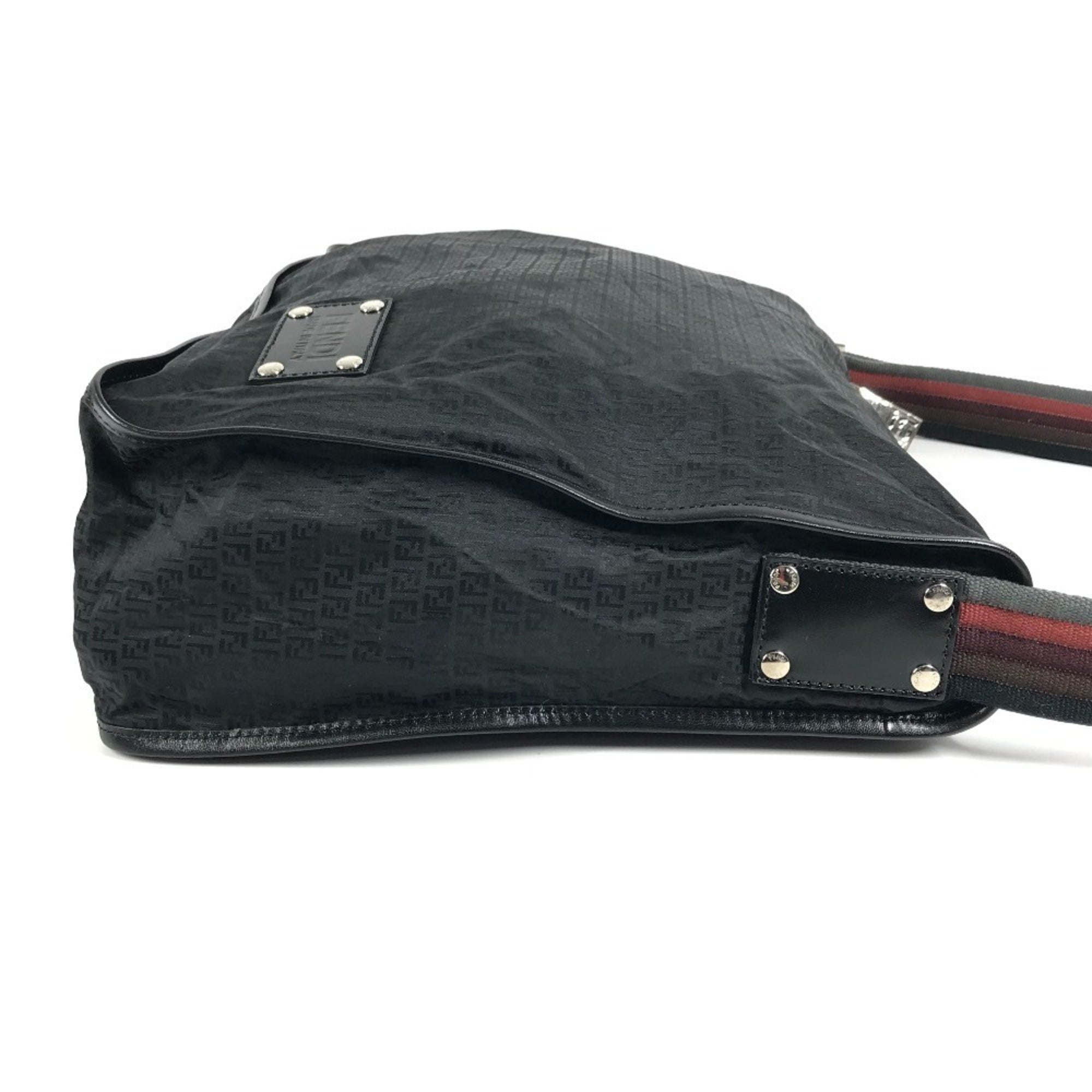 Fendi Black Leather Nylon Shoulder Bag (Pre-Owned)