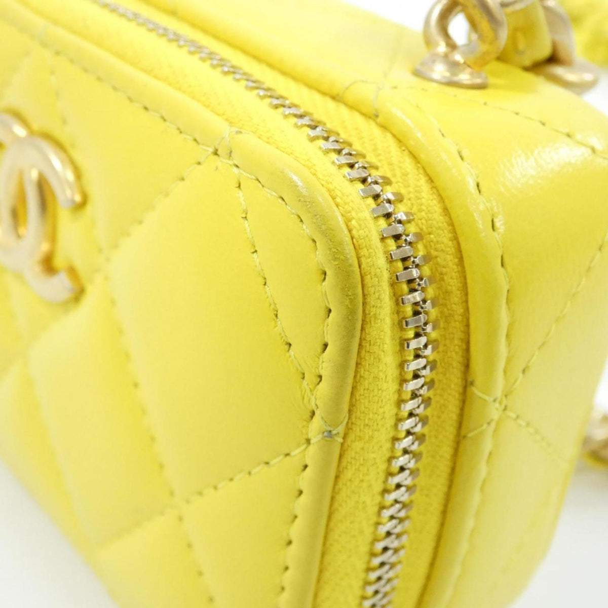 Chanel Yellow Leather Handbag Shoulder Bag (Pre-Owned)