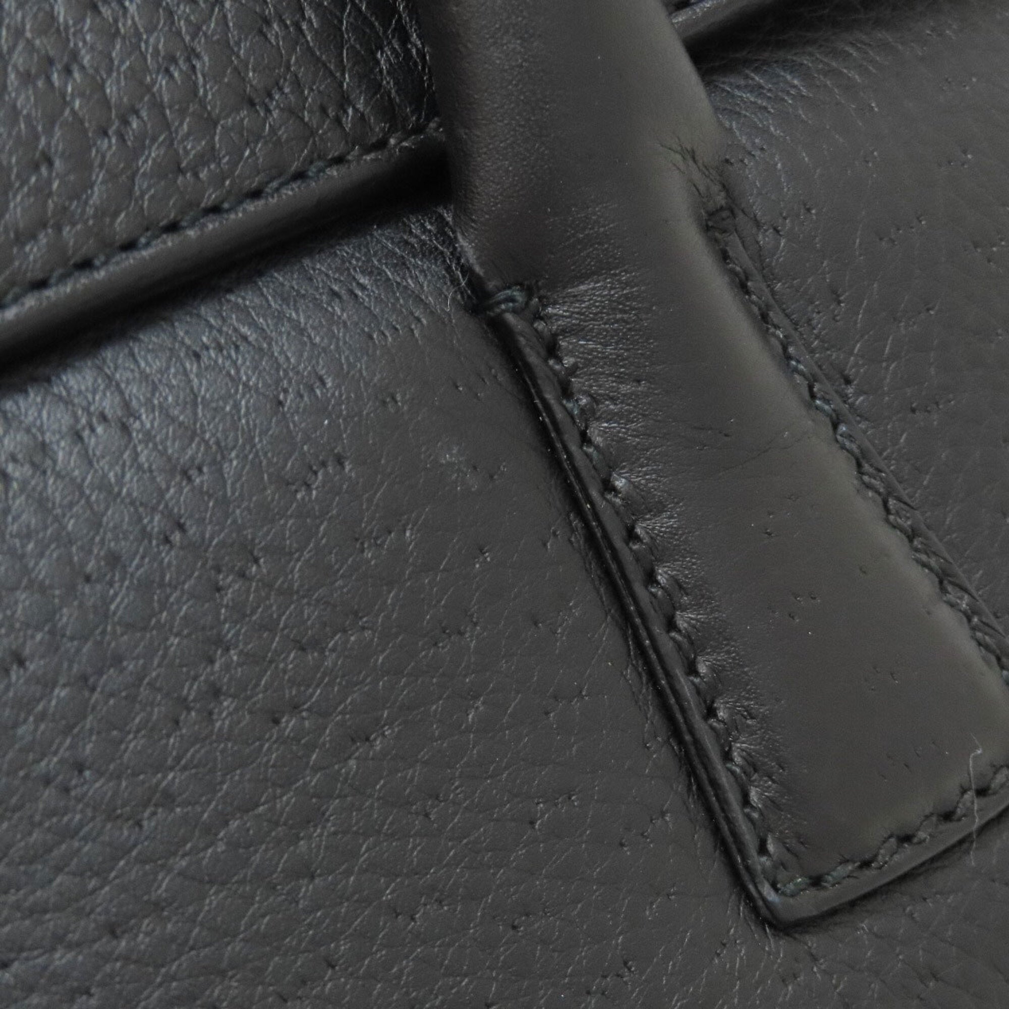 Salvatore Ferragamo Black Leather Handbag (Pre-Owned)