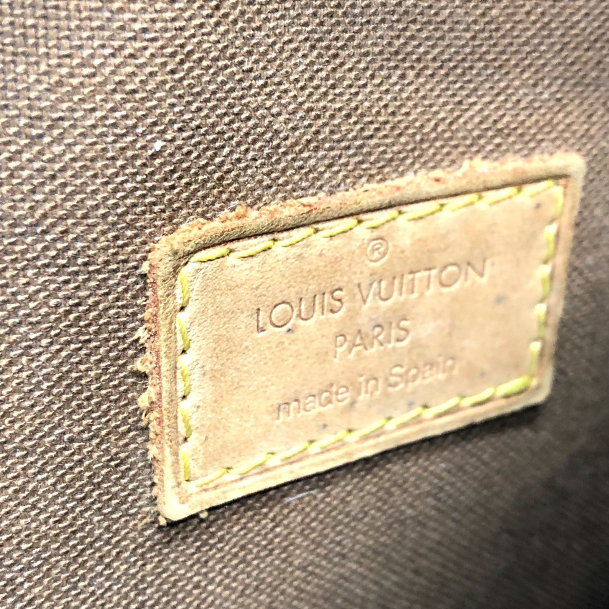 Louis Vuitton Brown Other Shoulder Bag (Pre-Owned)