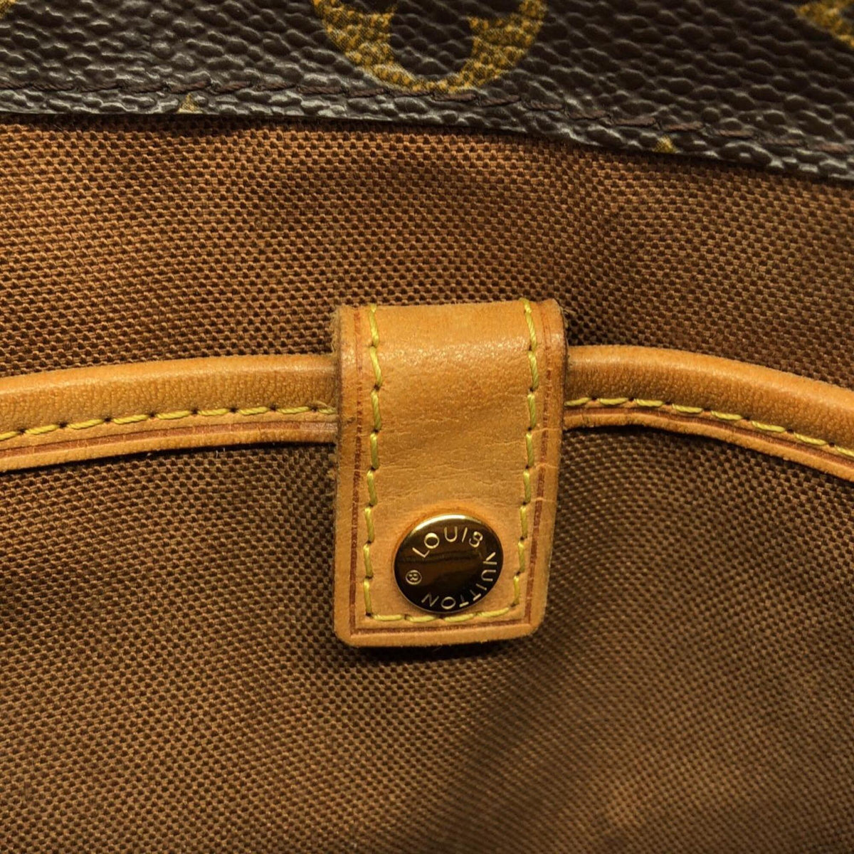 Louis Vuitton Marron Coated Canvas Handbag (Pre-Owned)