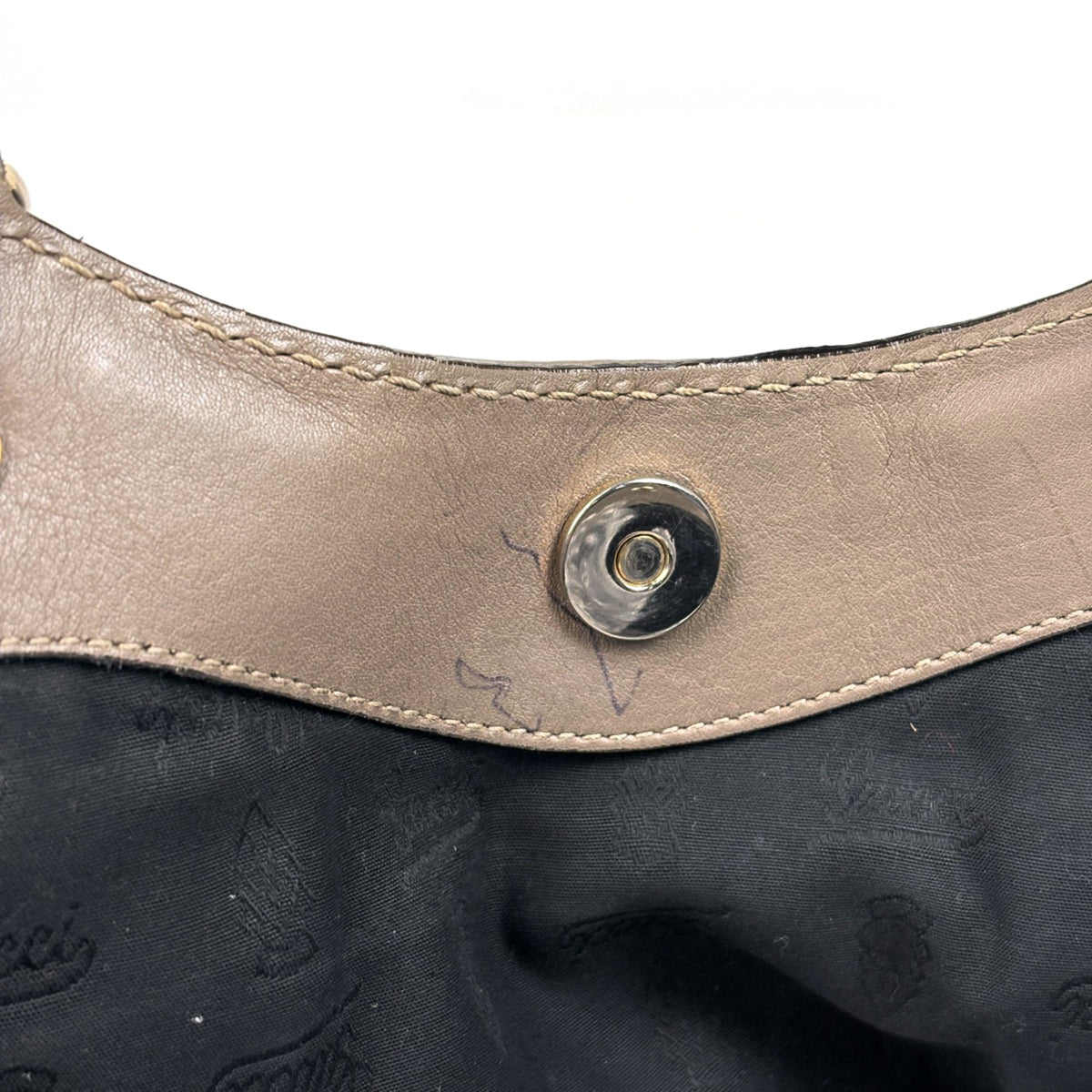 Gucci Sukey Gray Gg Leather Handbag (Pre-Owned)