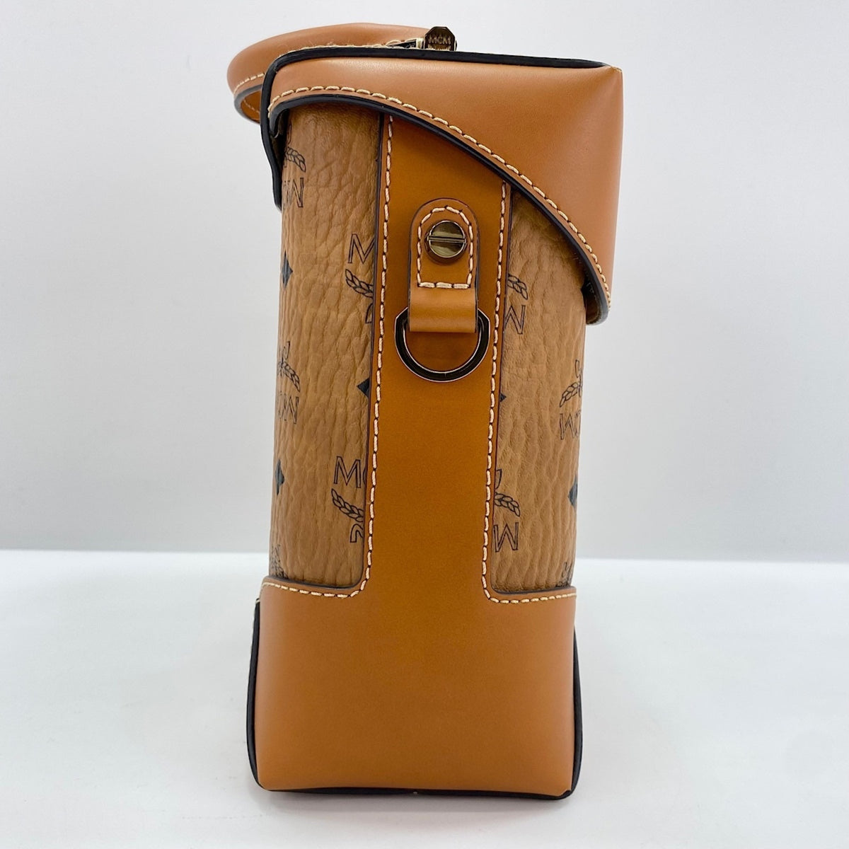 Mcm Orange Shoulder Bag (Pre-Owned)