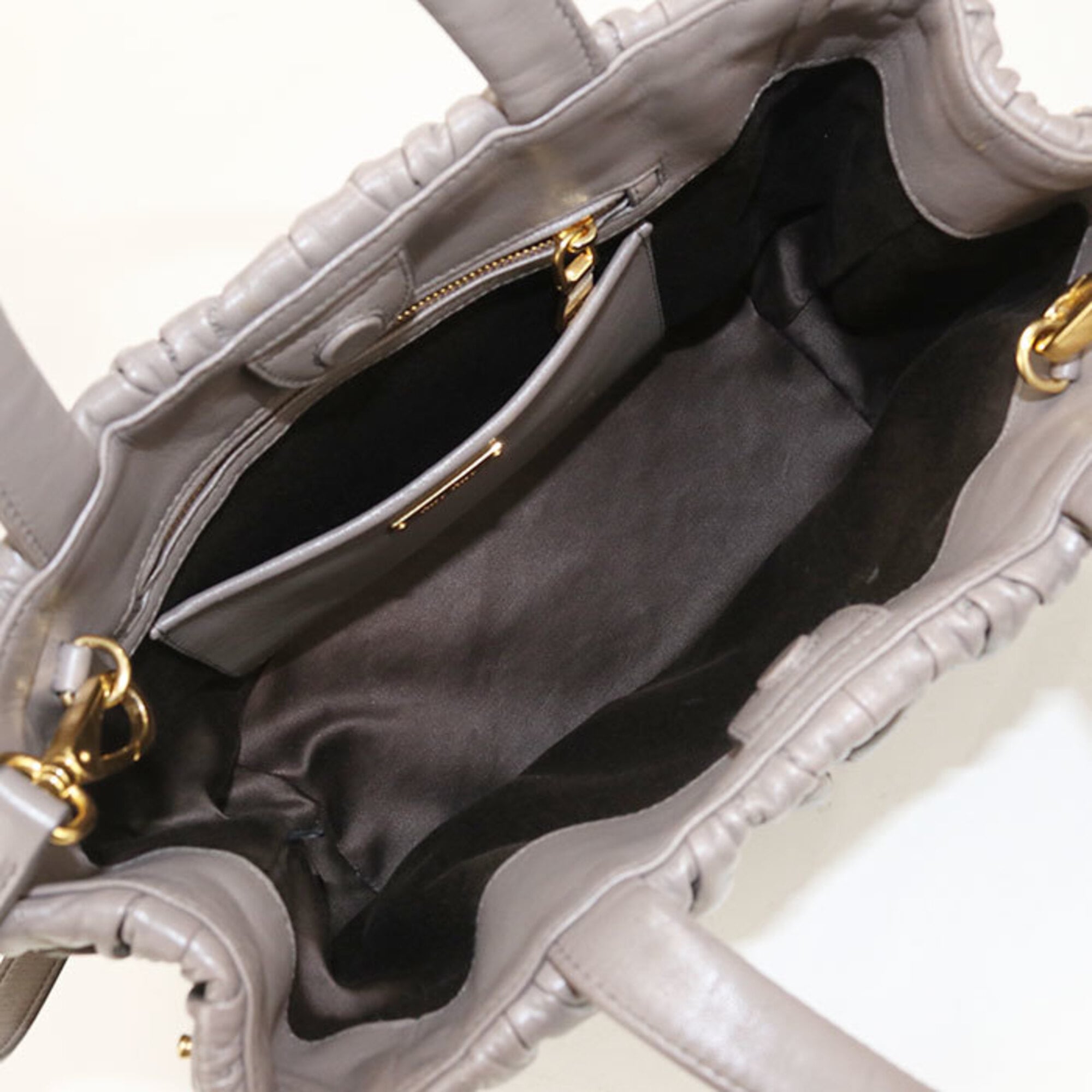 Miu Miu Gray Leather Tote Bag (Pre-Owned)
