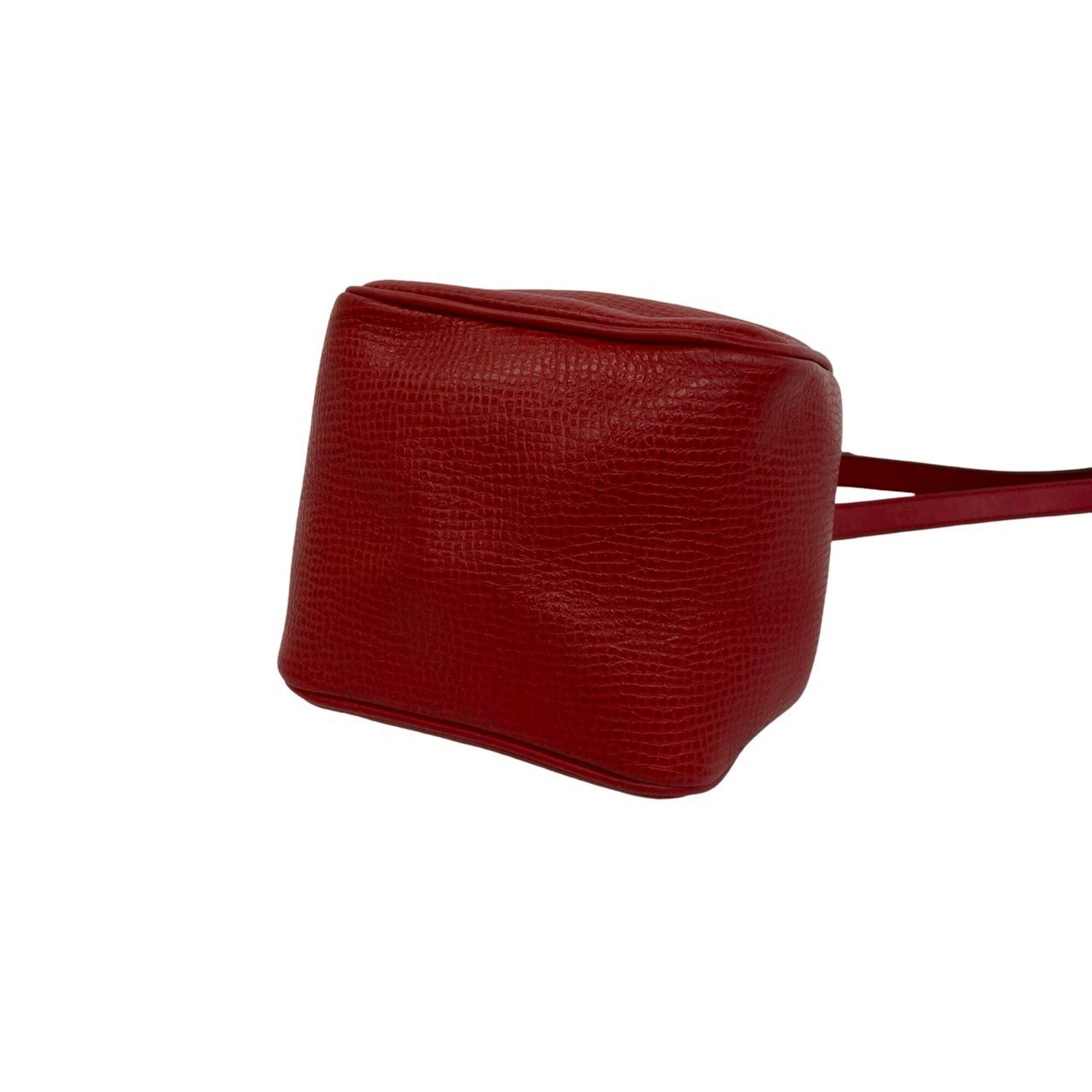 Christian Dior Red Color Leather Pochette Shoulder Bag (Pre-Owned)