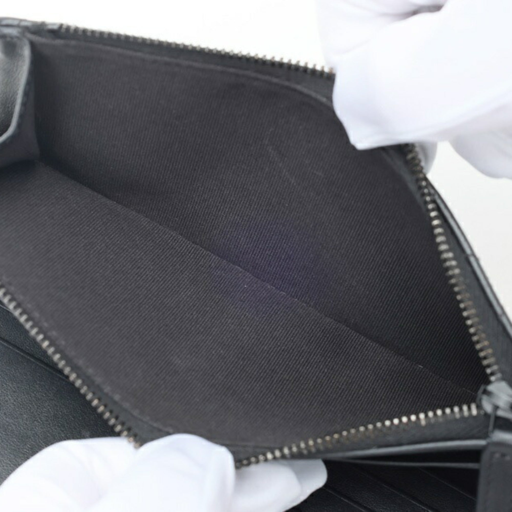 Chanel Black Leather Long Wallet (Bi-Fold) (Pre-Owned)