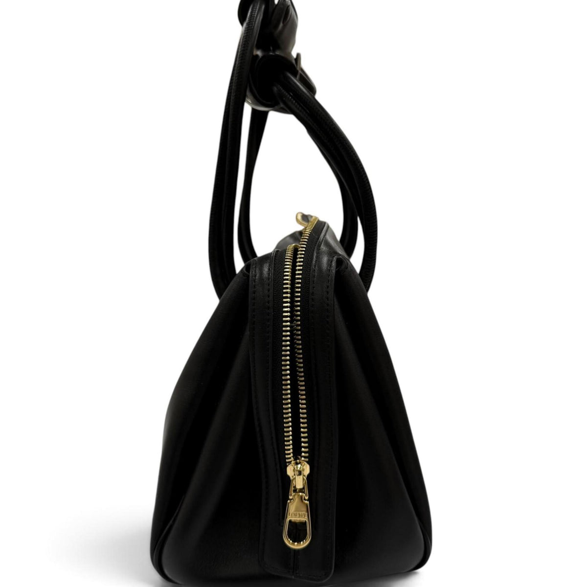 Loewe Black Leather Handbag (Pre-Owned)