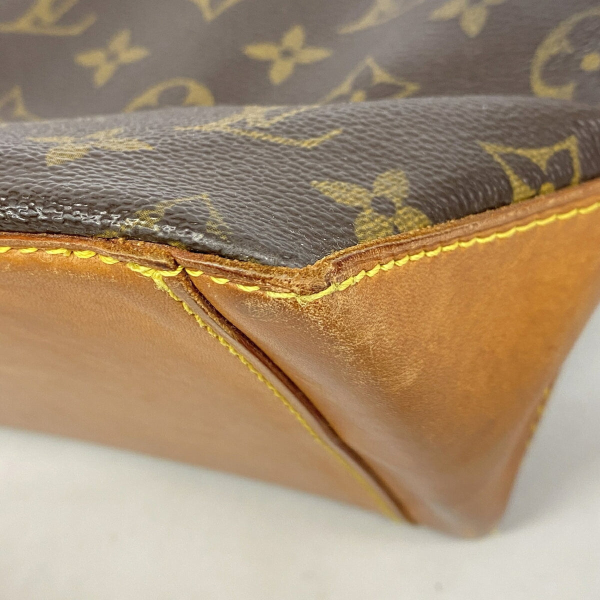 Louis Vuitton Brown Tote Bag (Pre-Owned)