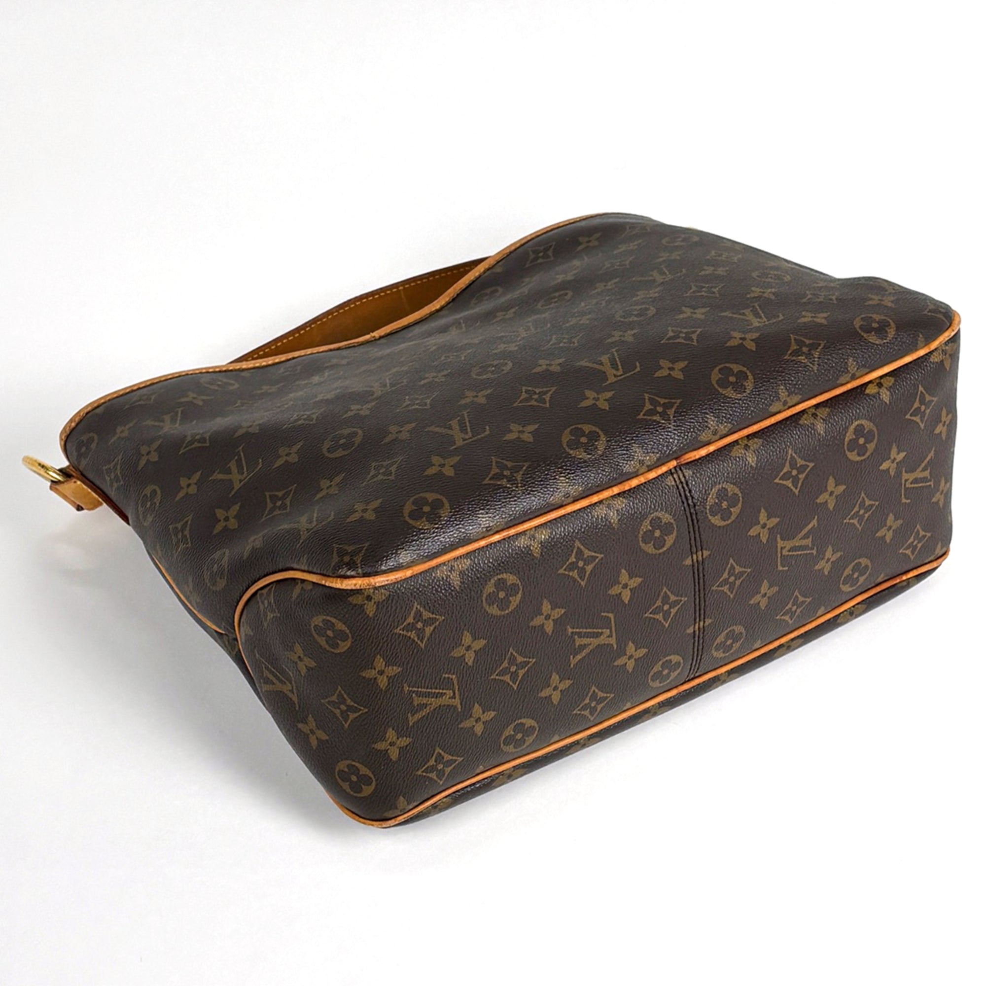 Louis Vuitton Brown Monogram Monogram Shoulder Bag (Pre-Owned)