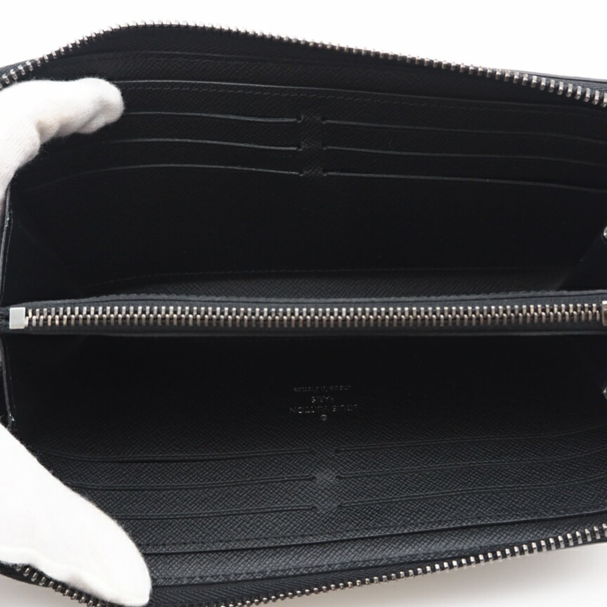 Louis Vuitton Black Coated Canvas Coin Purse/Coin Case (Pre-Owned)