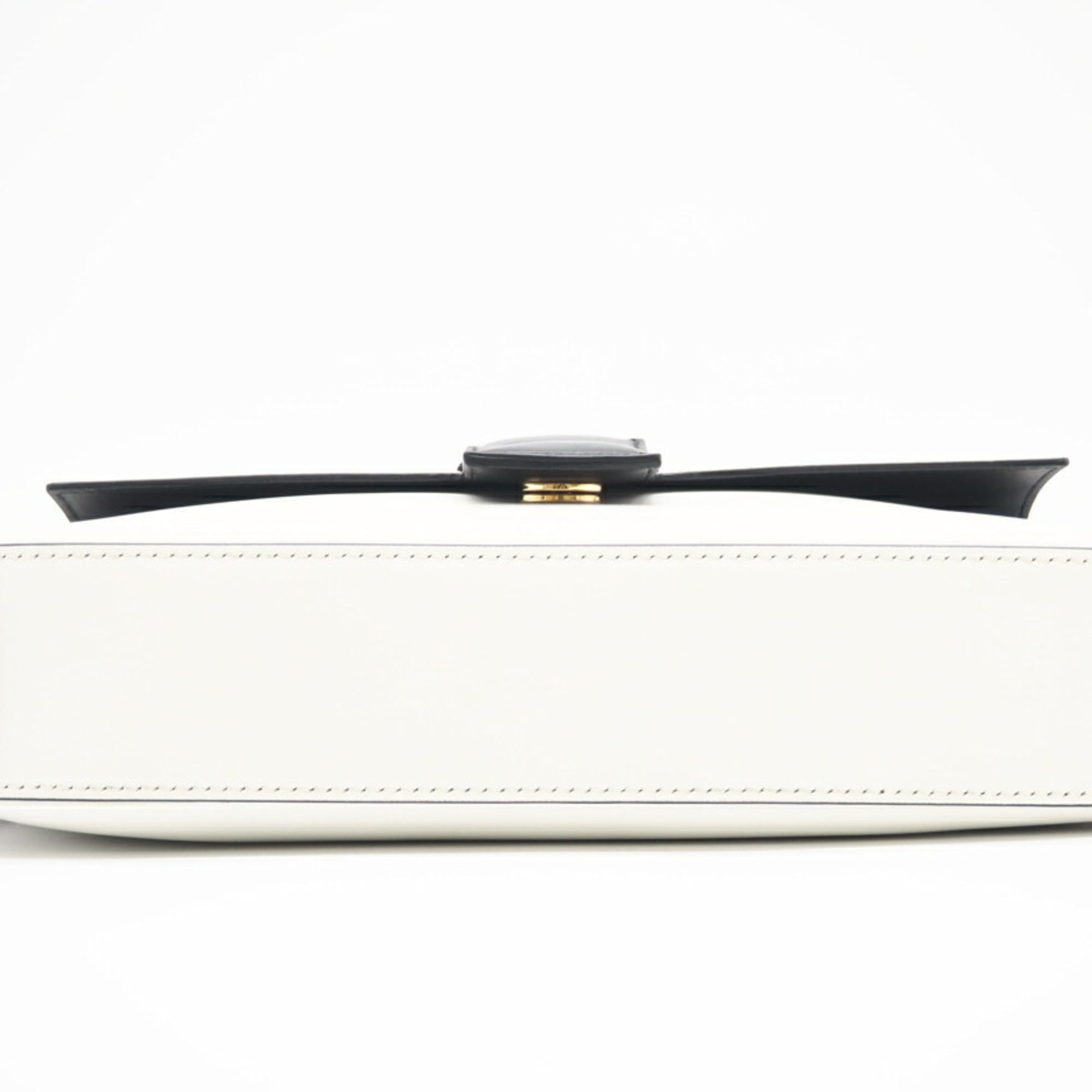 Fendi Black White Leather Shoulder Bag (Pre-Owned)