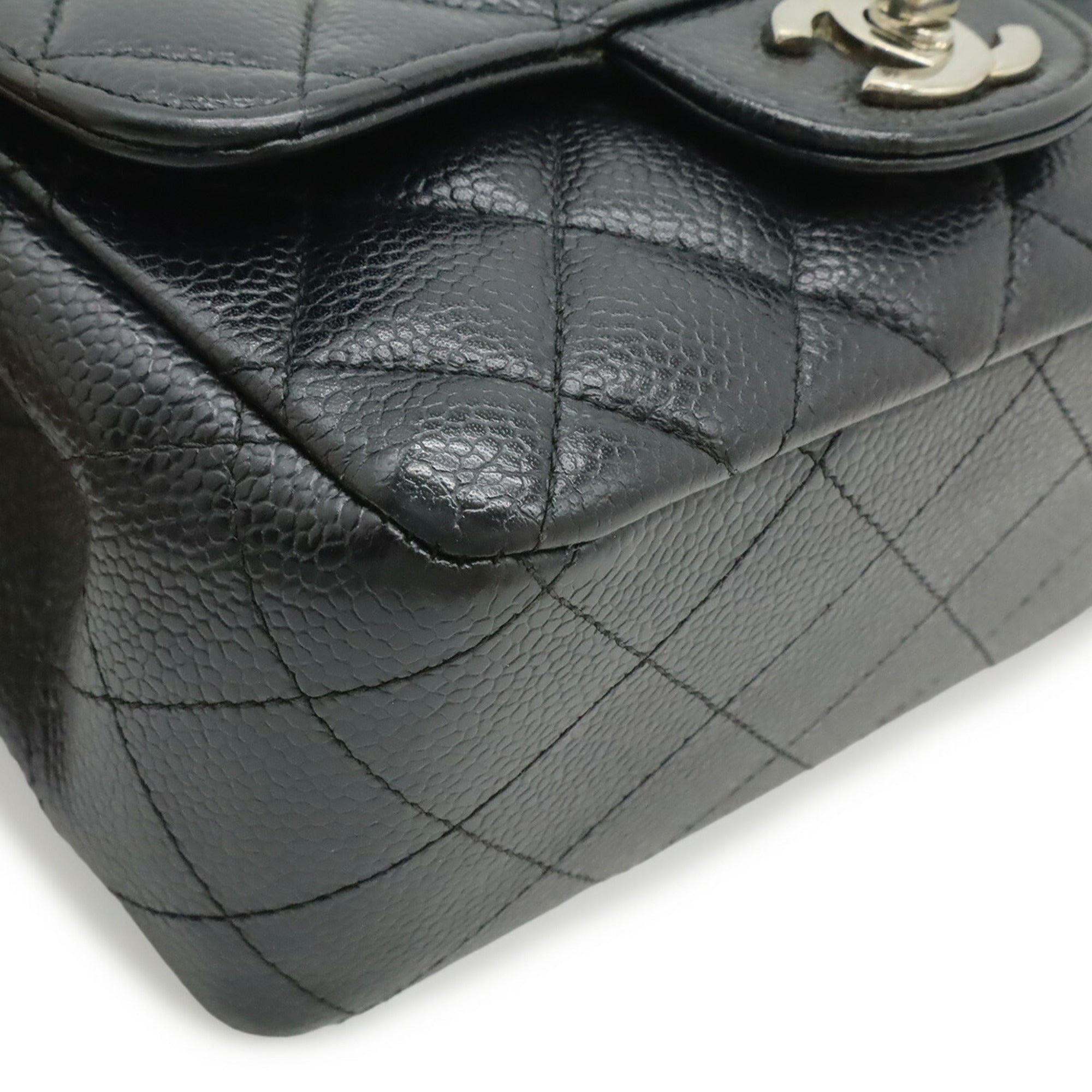 Chanel Matelasse Black Grained Calfskin Pochette Shoulder Bag (Pre-Owned)