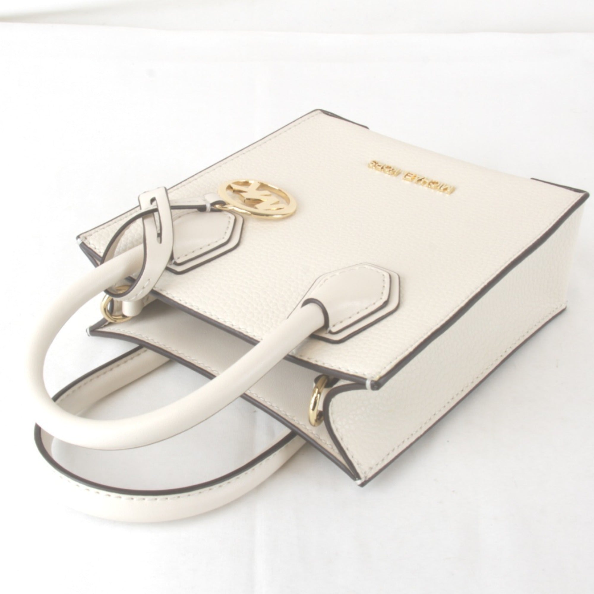 Michael Kors White Leather Shoulder Bag (Pre-Owned)