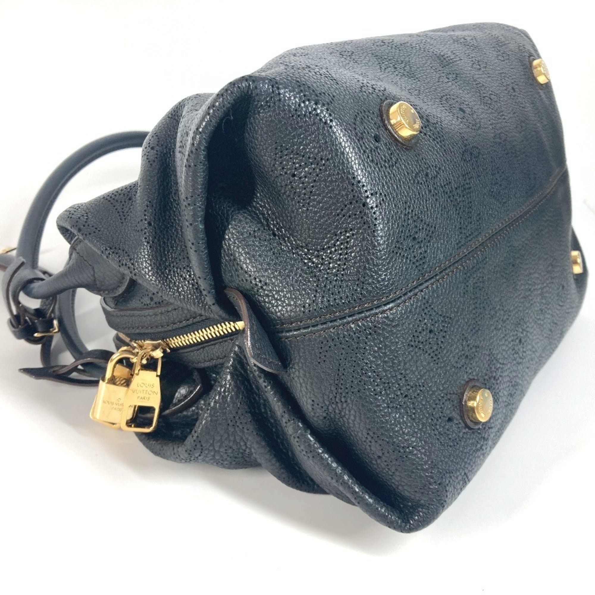 Louis Vuitton Mahina Black Noir Mahina Leather Shoulder Bag (Pre-Owned)