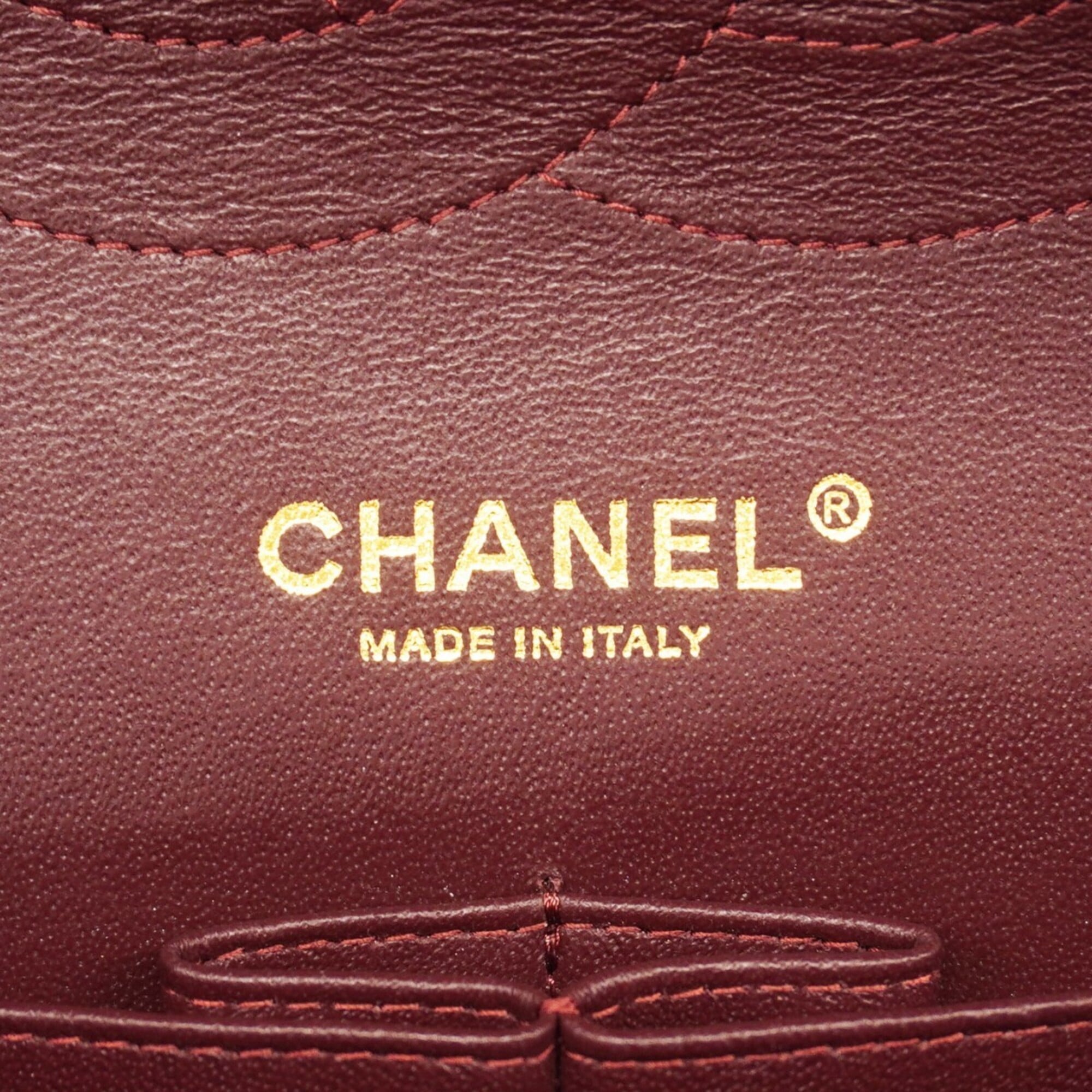 Chanel Black Grained Calfskin Shoulder Bag (Pre-Owned)