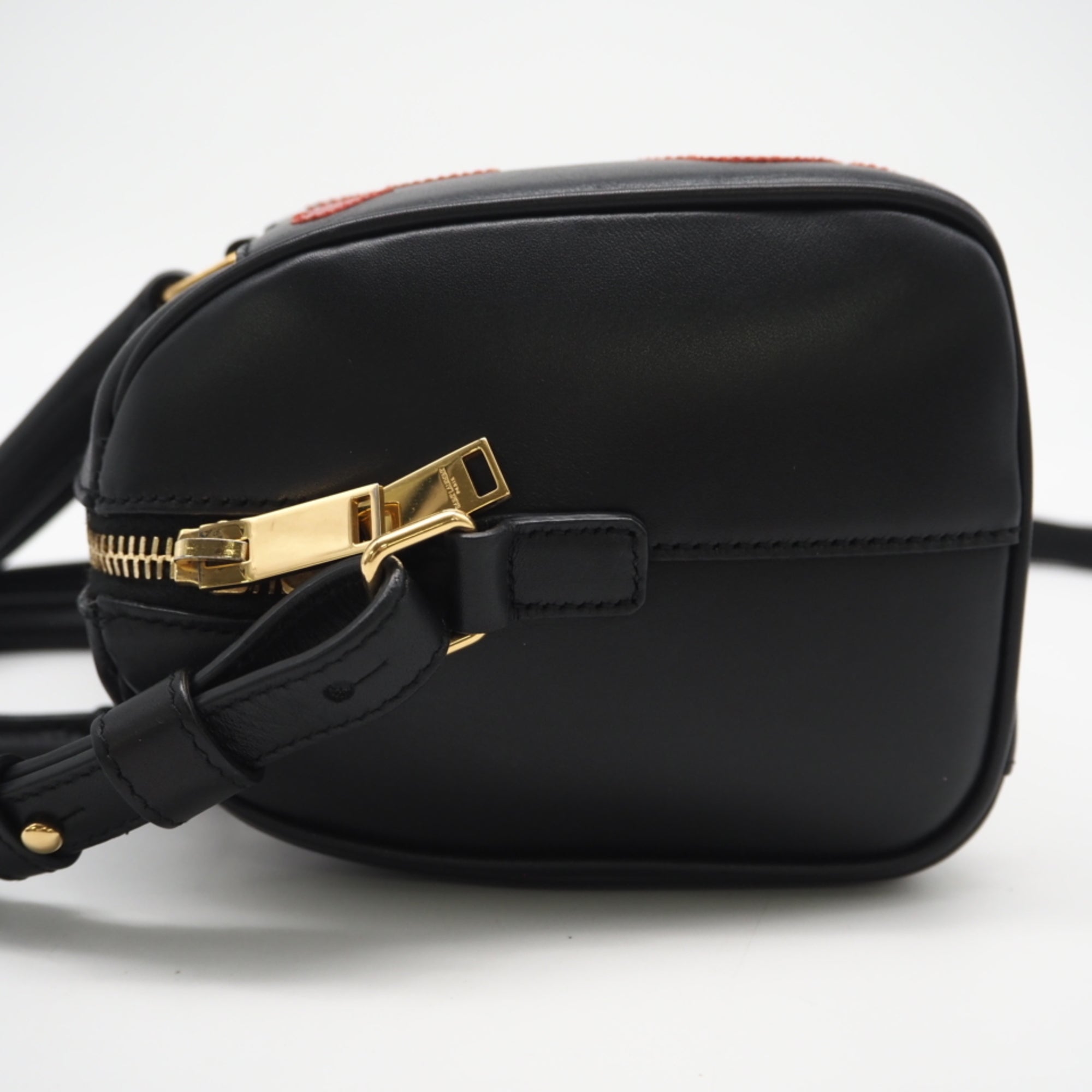 Saint Laurent Black Red Color Leather Handbag (Pre-Owned)