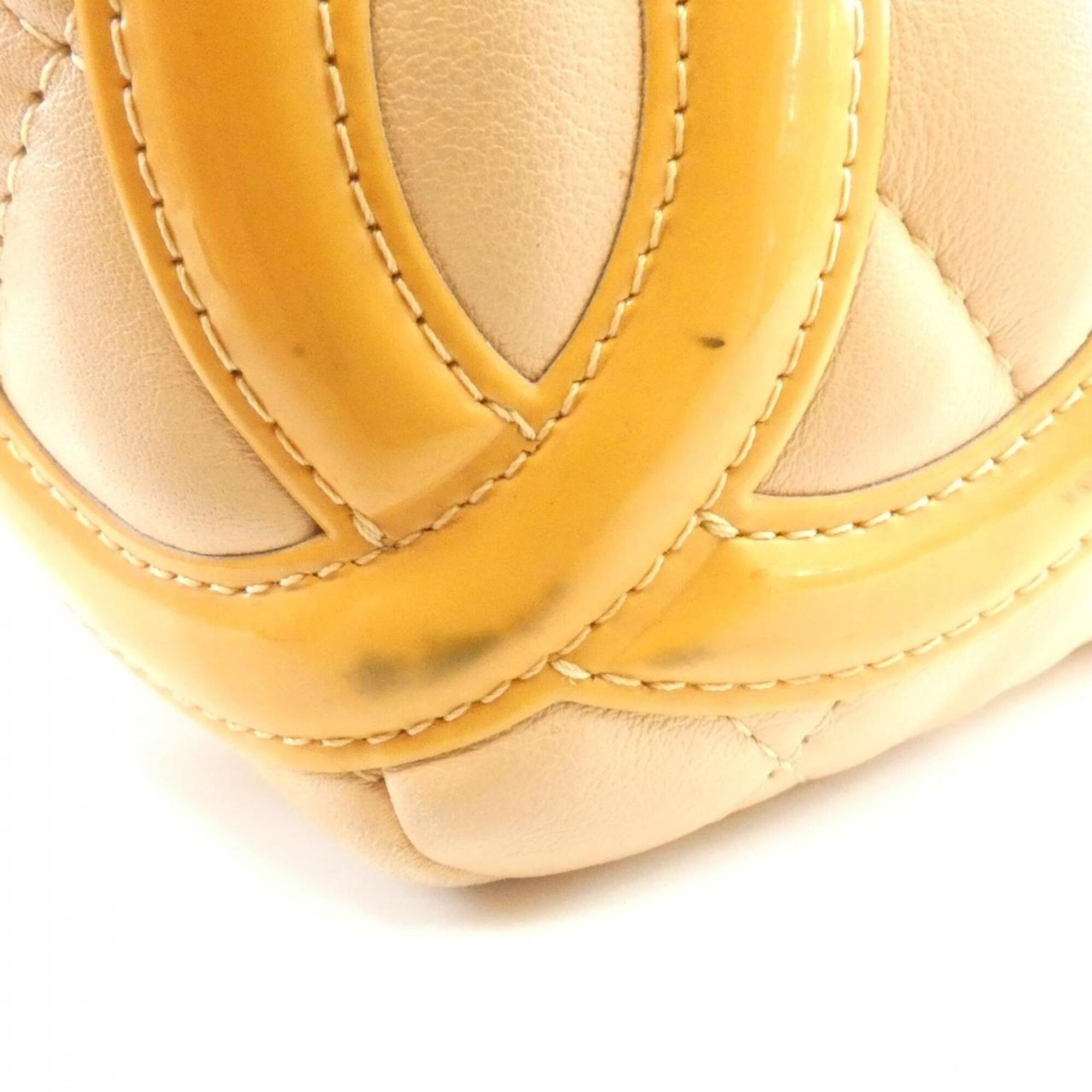 Chanel Beige Leather Handbag (Pre-Owned)