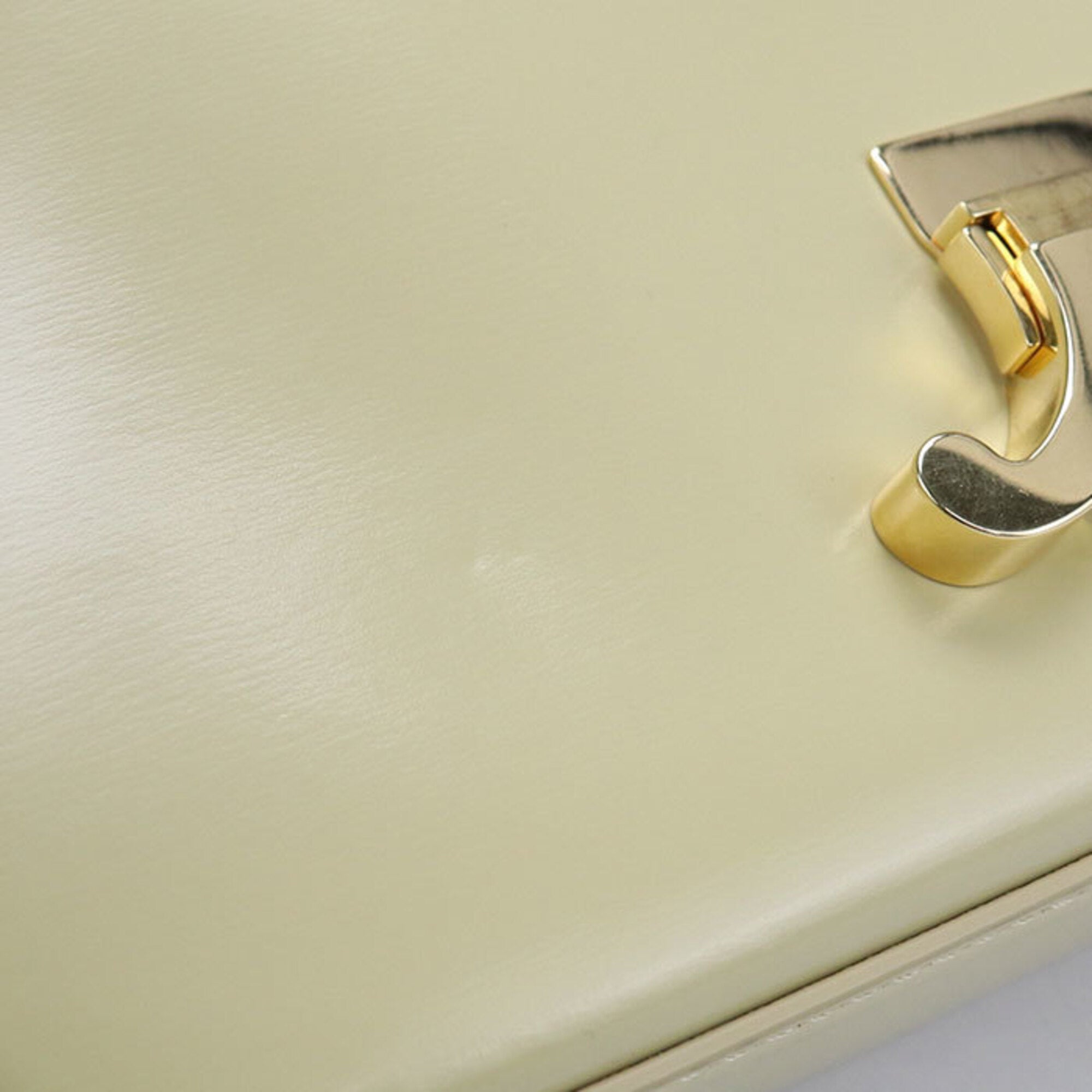 Celine Yellow Leather Shoulder Bag (Pre-Owned)