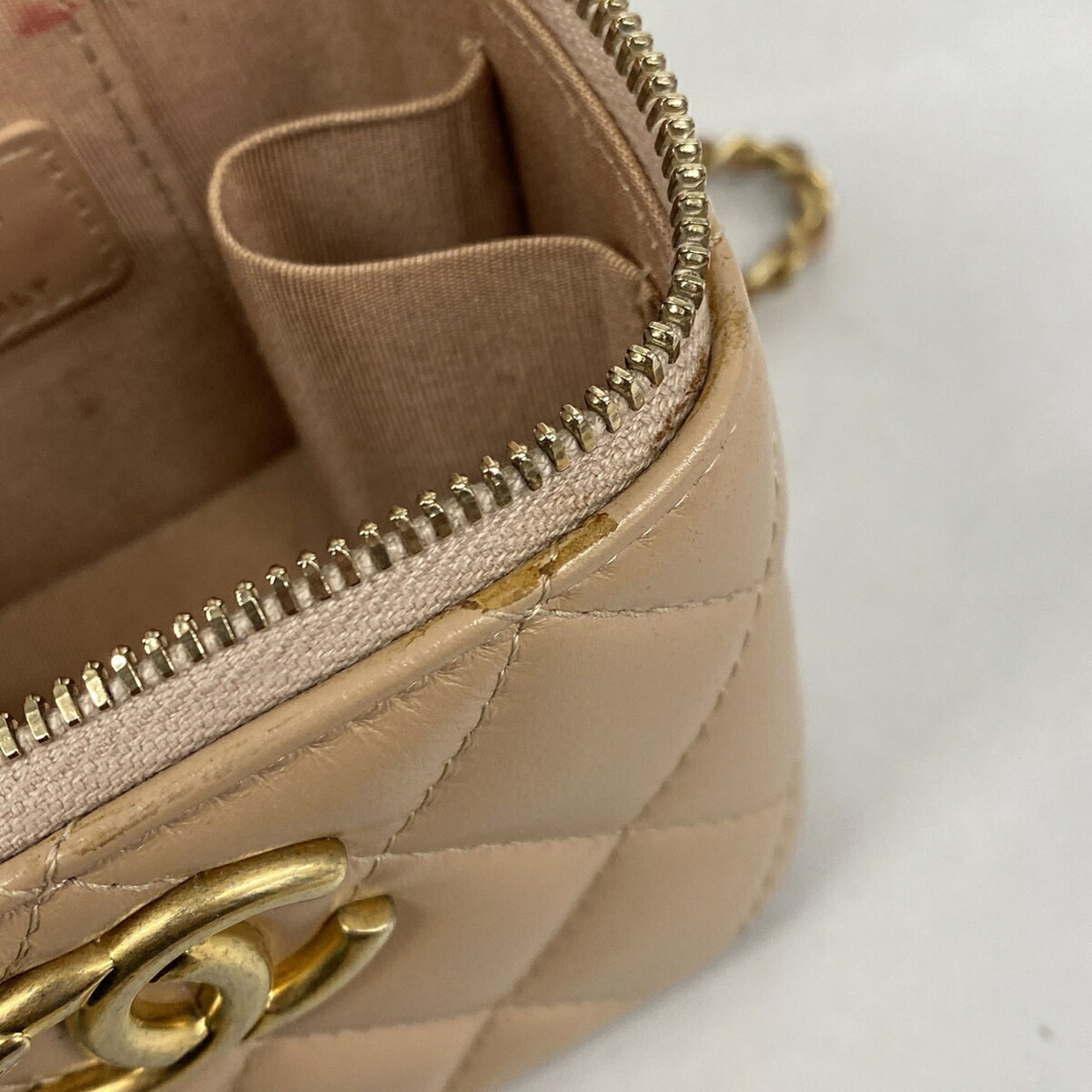 Chanel Pink Beige Leather Vanity Bag (Pre-Owned)