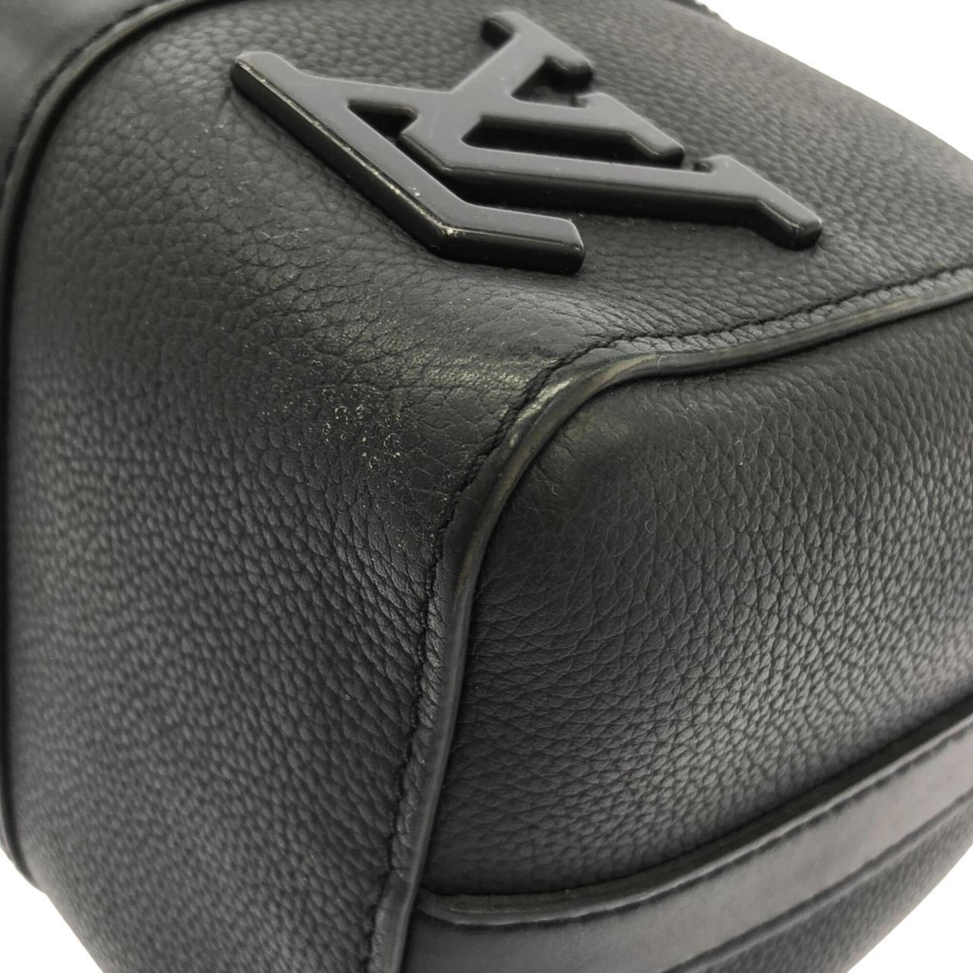 Louis Vuitton Black Leather Shoulder Bag (Pre-Owned)