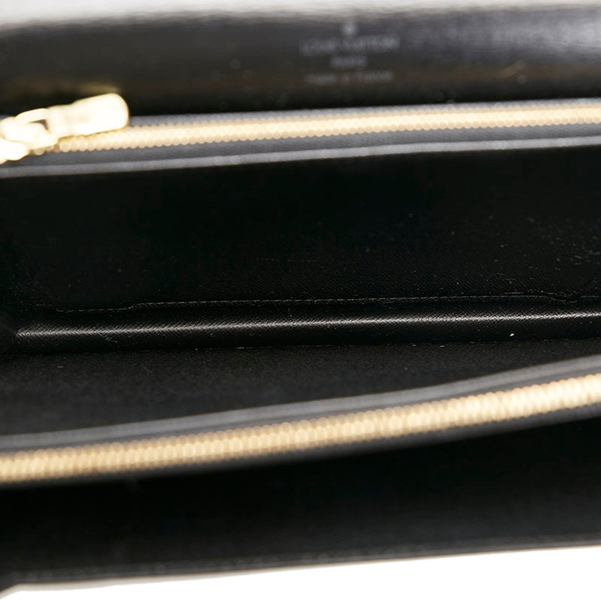 Louis Vuitton Black Noir Leather Handbag (Pre-Owned)