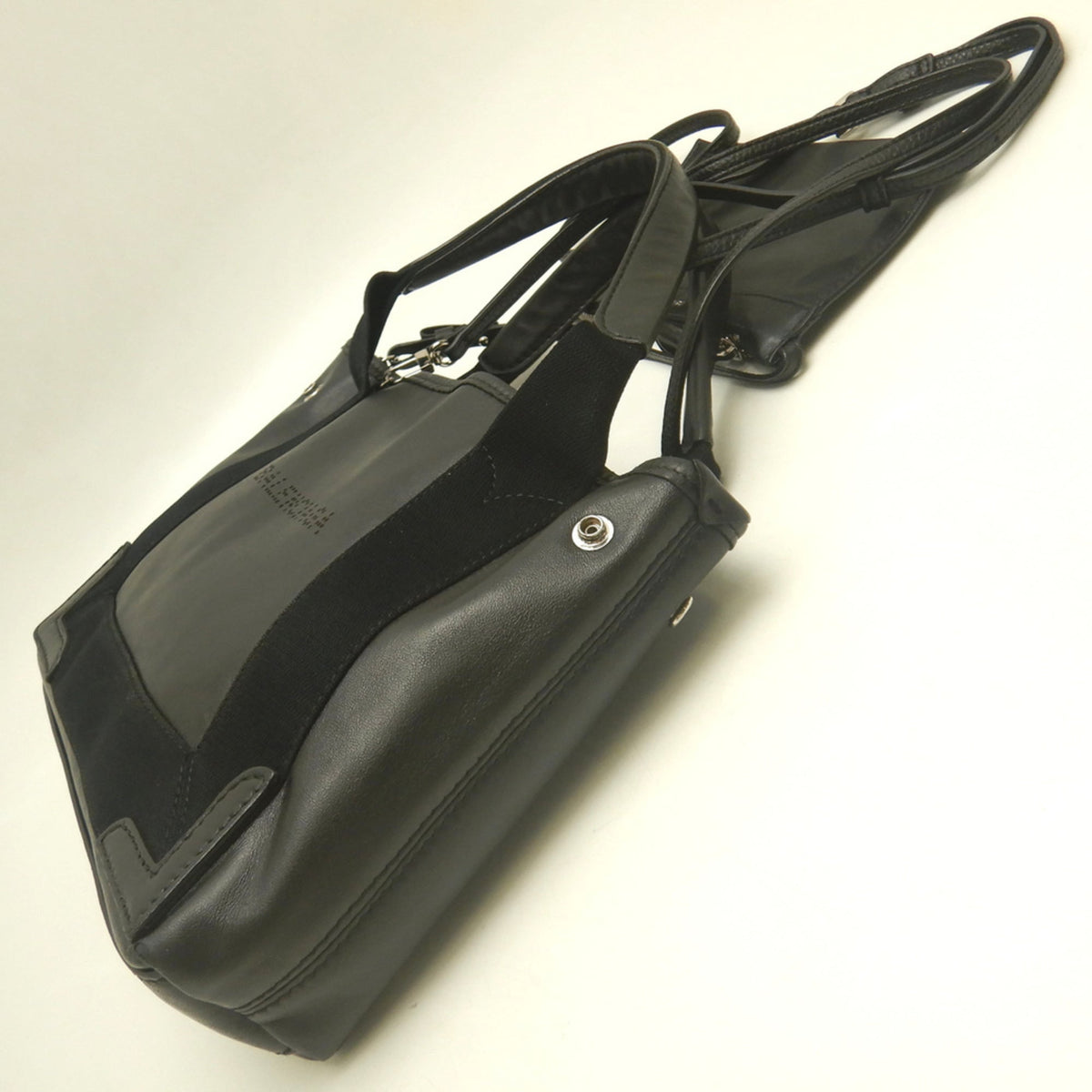 Balenciaga Black Leather Handbag Pouch (Pre-Owned)