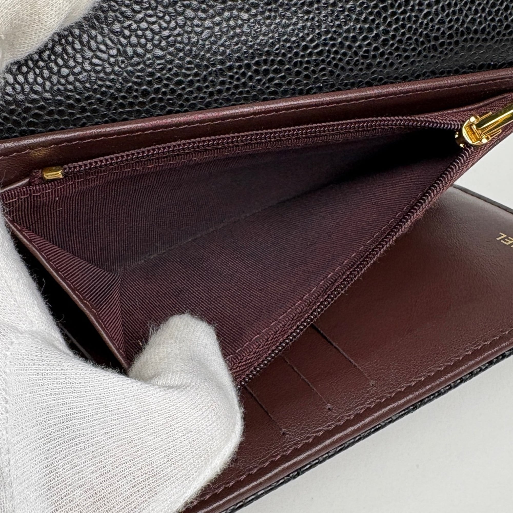 Chanel Black Grained Calfskin Wallet (Tri-Fold) (Pre-Owned)