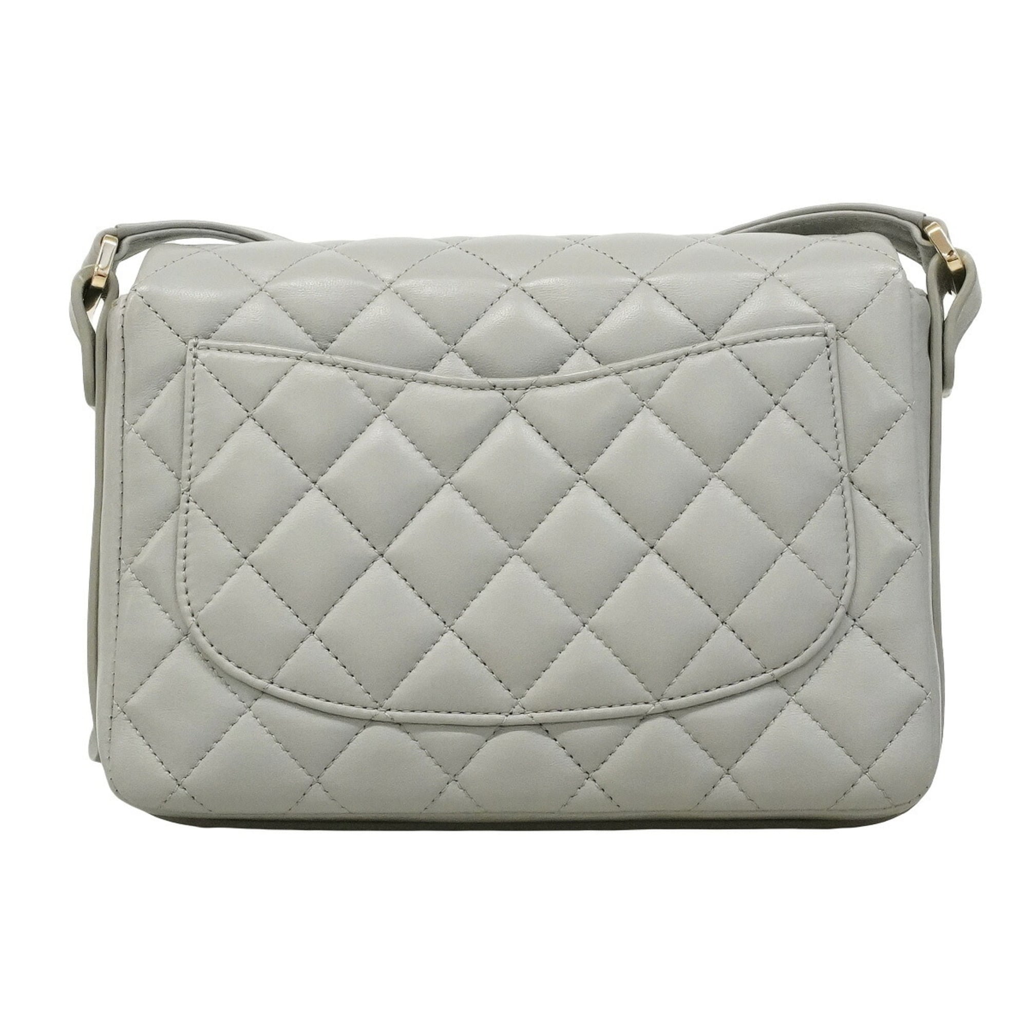 Chanel Gray Leather Shoulder Bag (Pre-Owned)