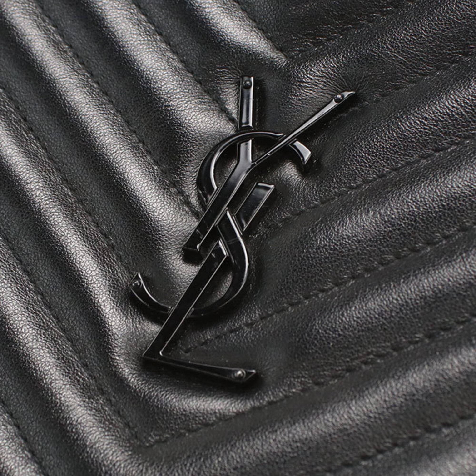 Saint Laurent Black Leather Shoulder Bag (Pre-Owned)